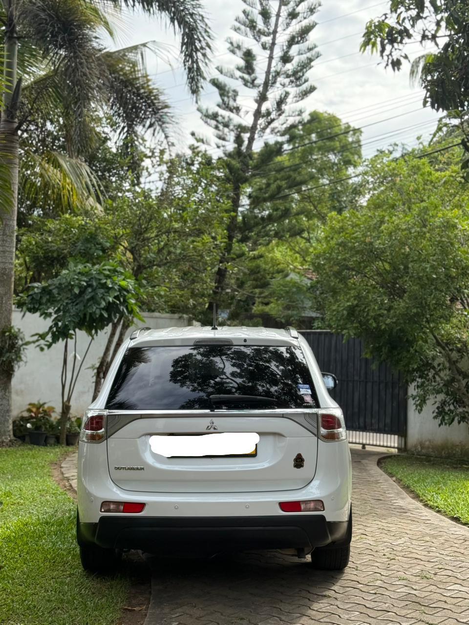 Mitsubishi Outlander 2014
