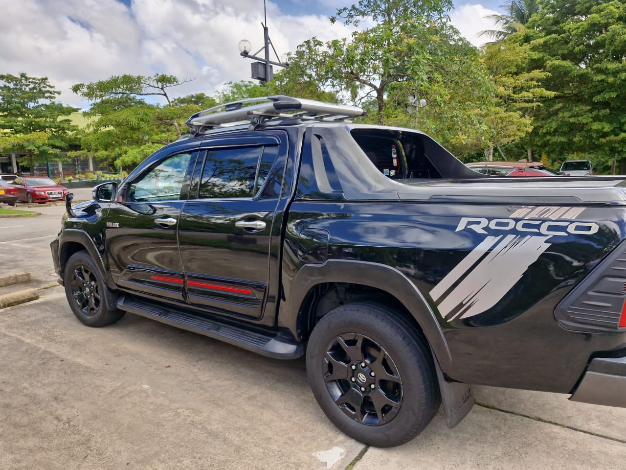 Toyota Hilux Rocco 2019