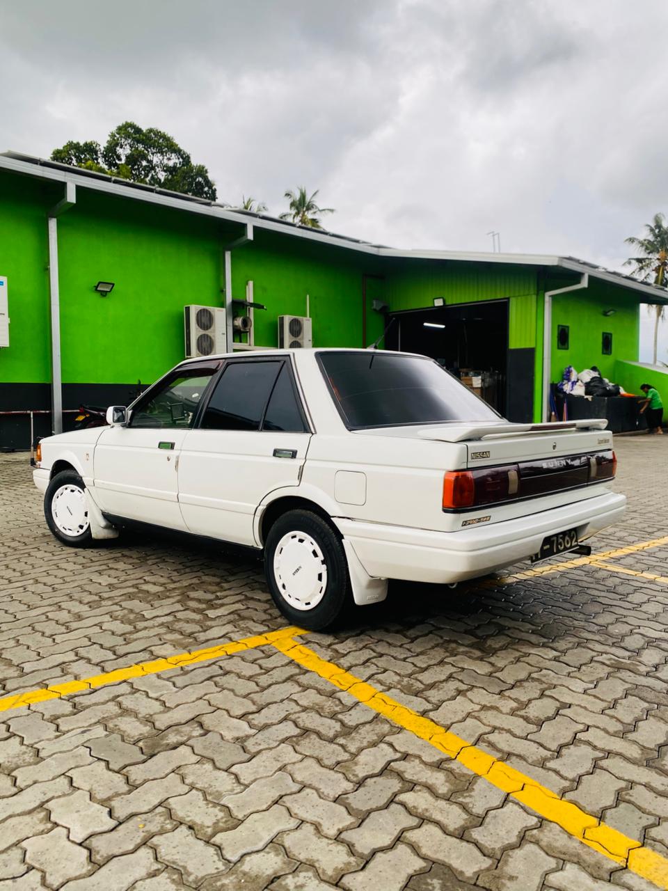 Nissan Sunny Super Saloon 1989