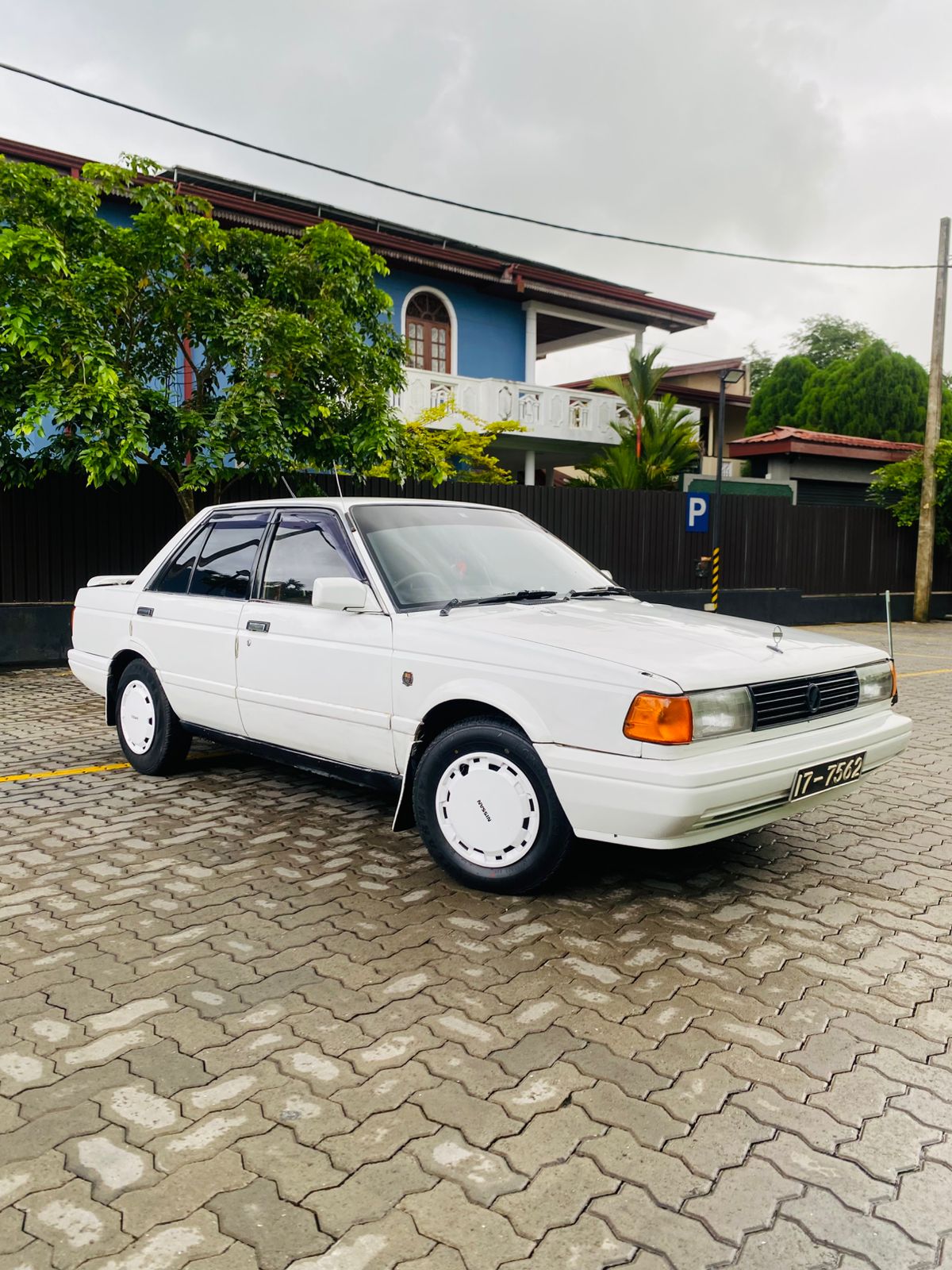 Nissan Sunny Super Saloon 1989