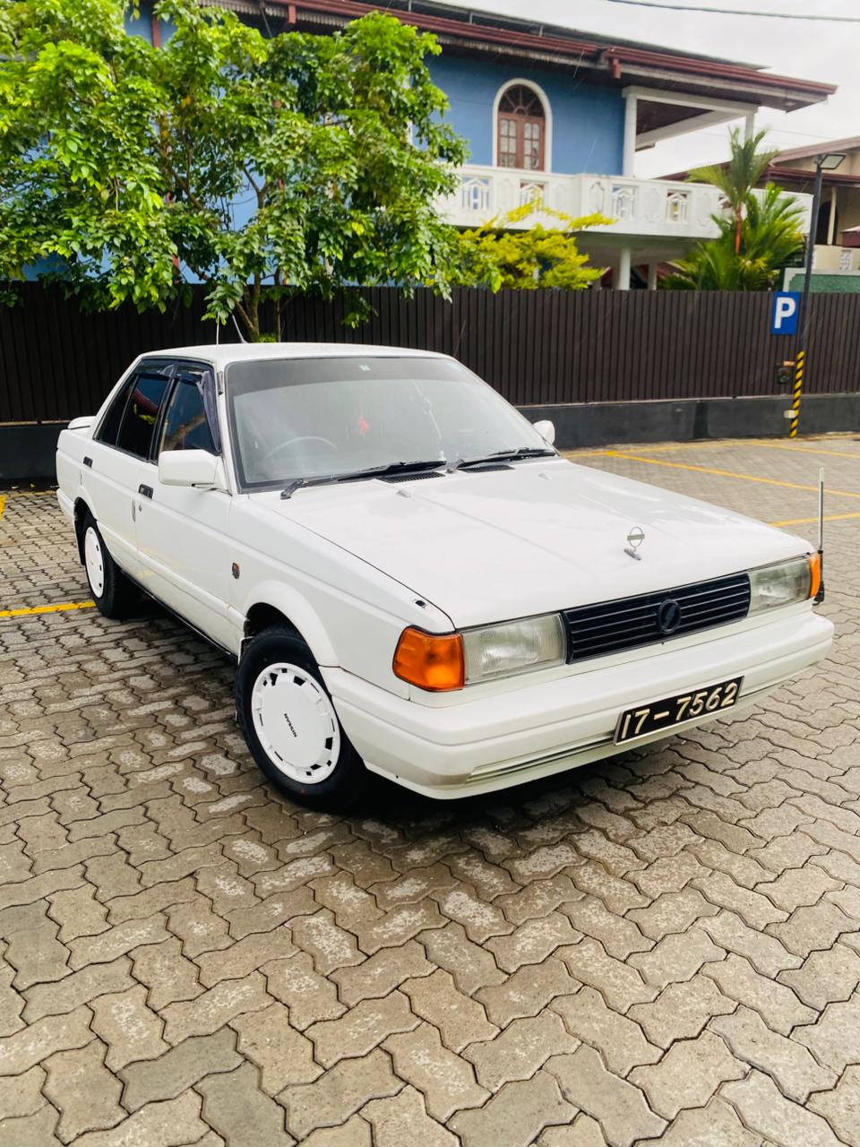 Nissan Sunny Super Saloon 1989