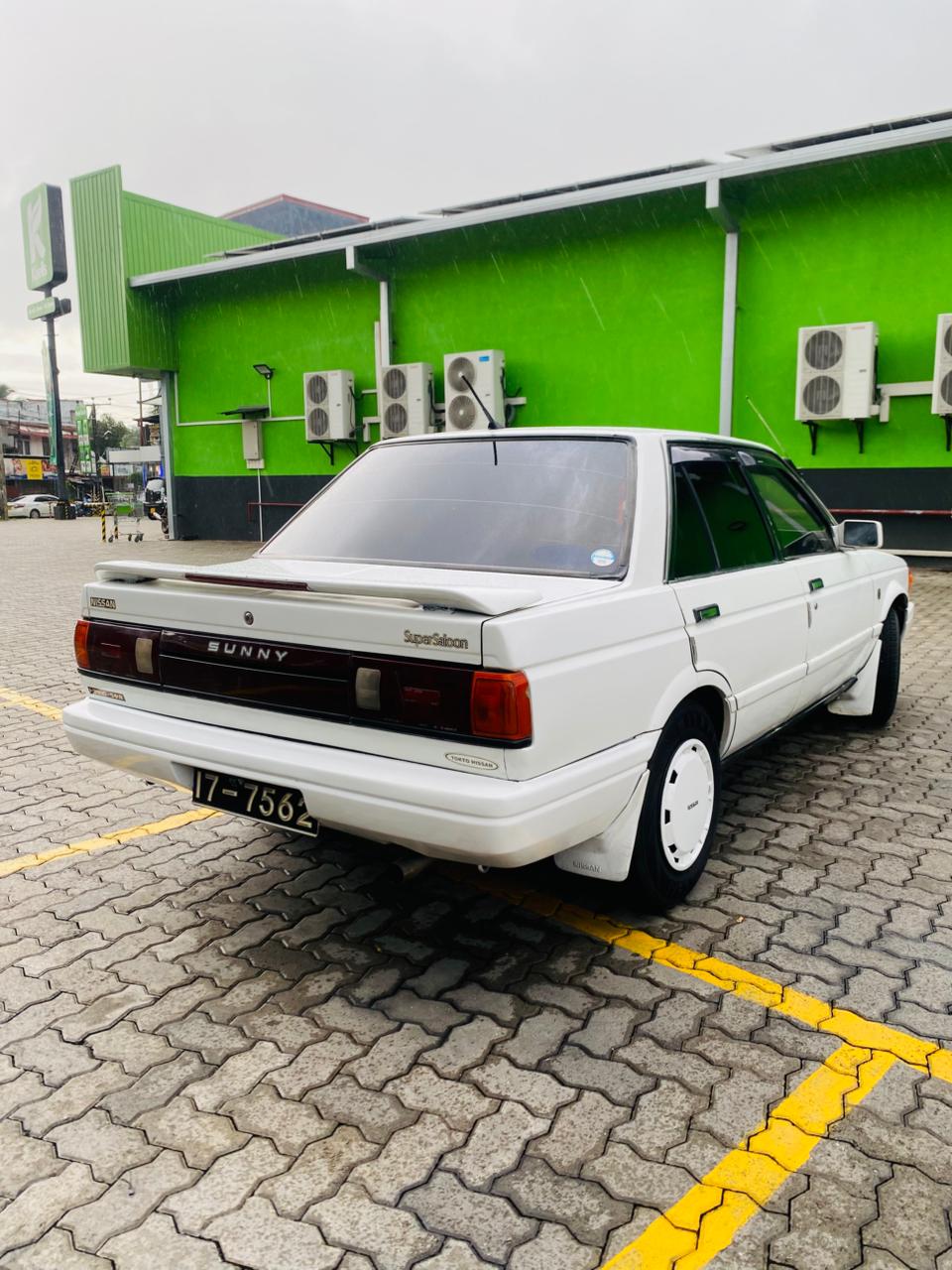 Nissan Sunny Super Saloon 1989