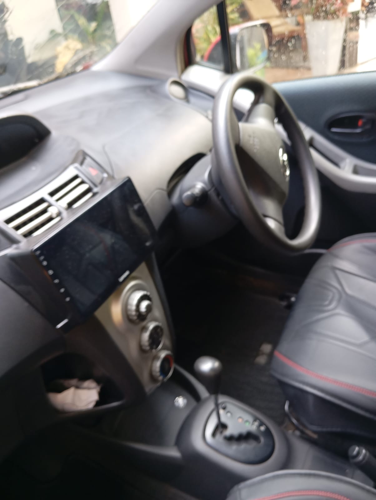 Toyota Vitz 2005