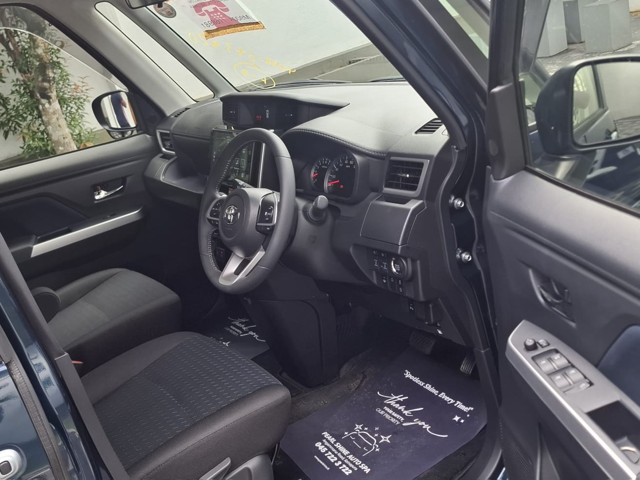 Toyota Roomy Custom GT 2024
