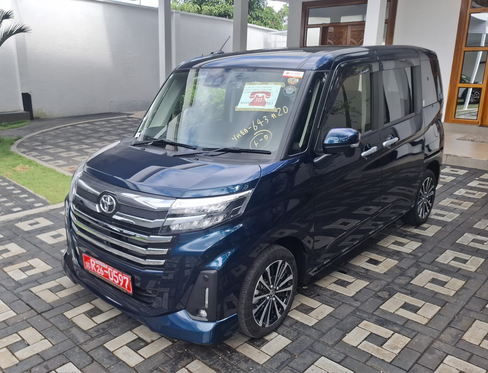 Toyota Roomy Custom GT 2024