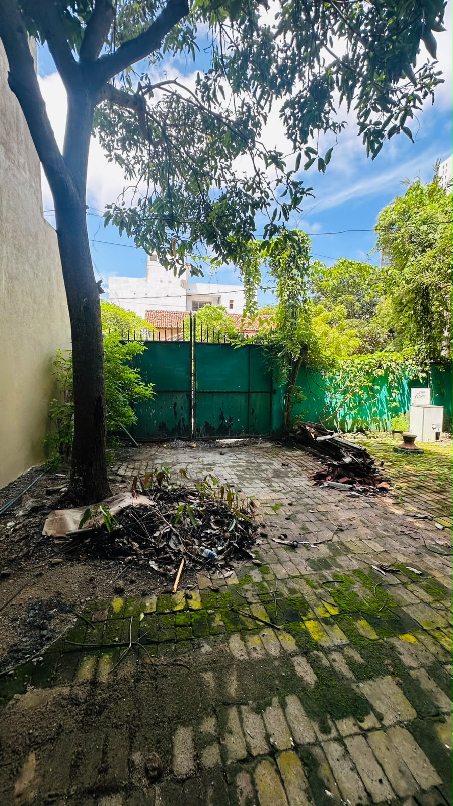 Land with House for Sale in Colombo 03
