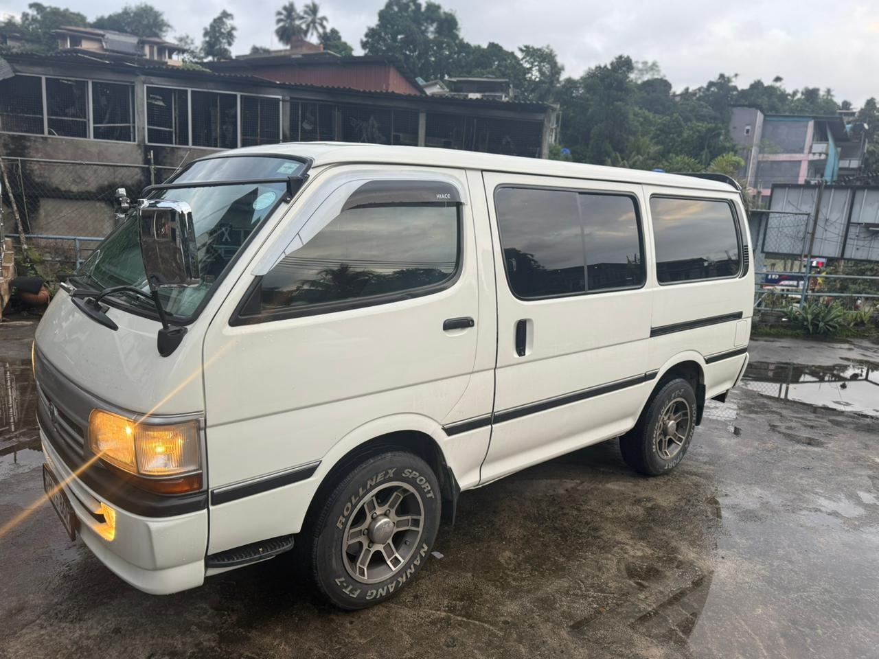 Toyota Dolphin 1998 For Sale In Kandy