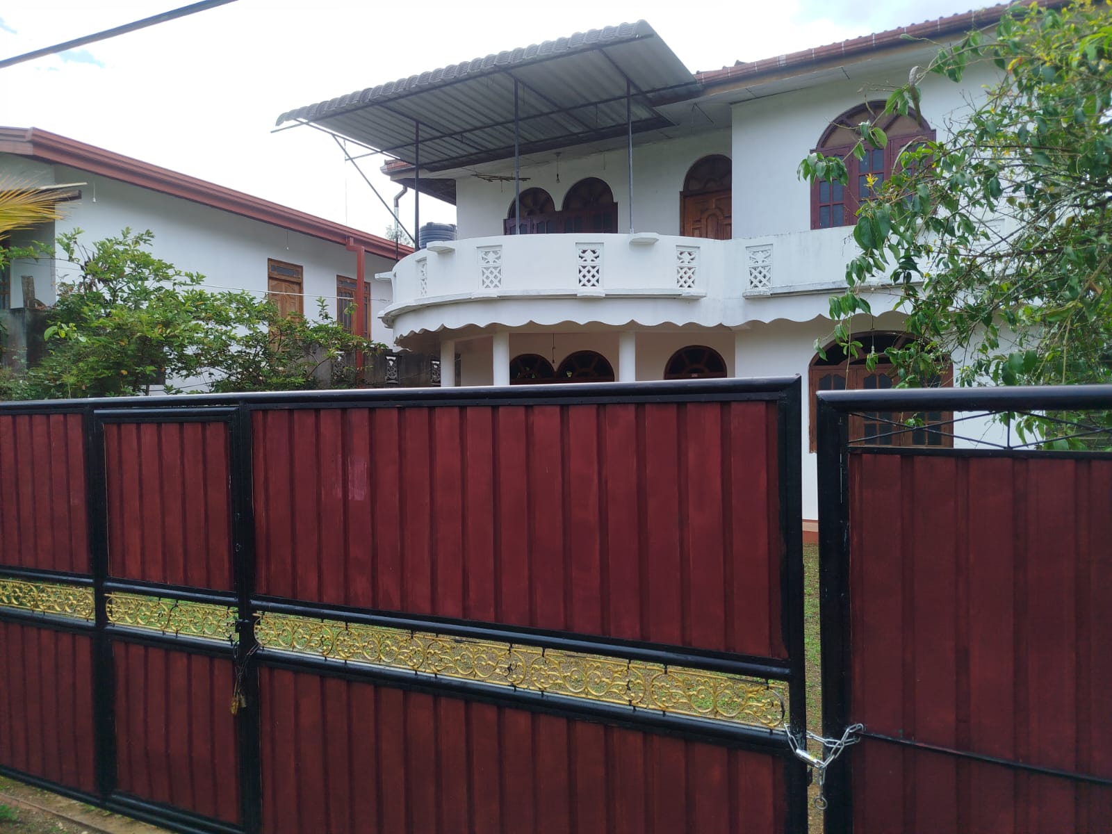 ඉඩම සමග දෙමල් නිවසක් විකිනීමට – බණ්ඩාරවෙල
