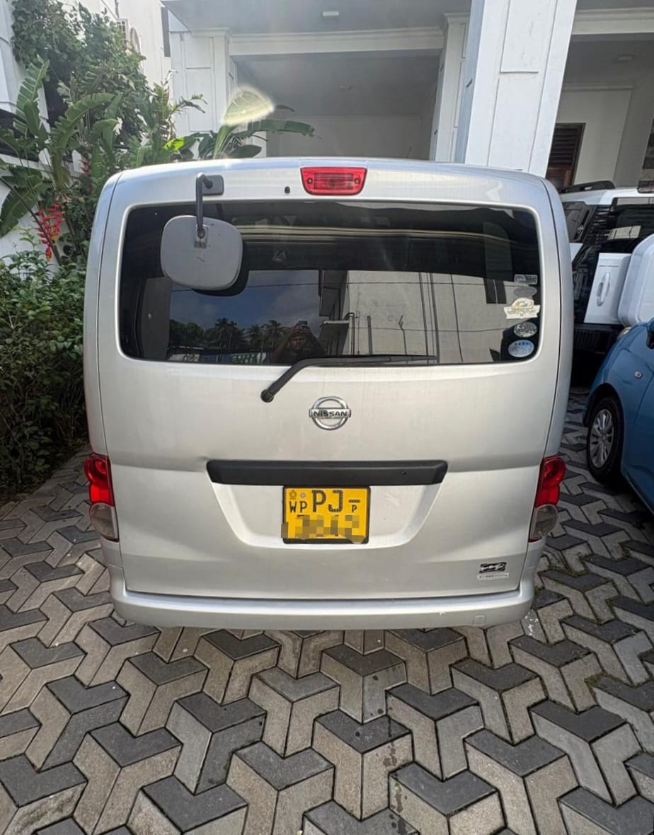 Nissan NV200 2017