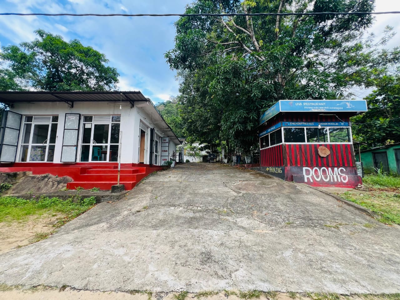 මොනරාගල ප්‍රදාන රෝහල අසල පර්චස් ගොඩනැගිලි සමගම 80ක ඉඩමක් විකිණිමට