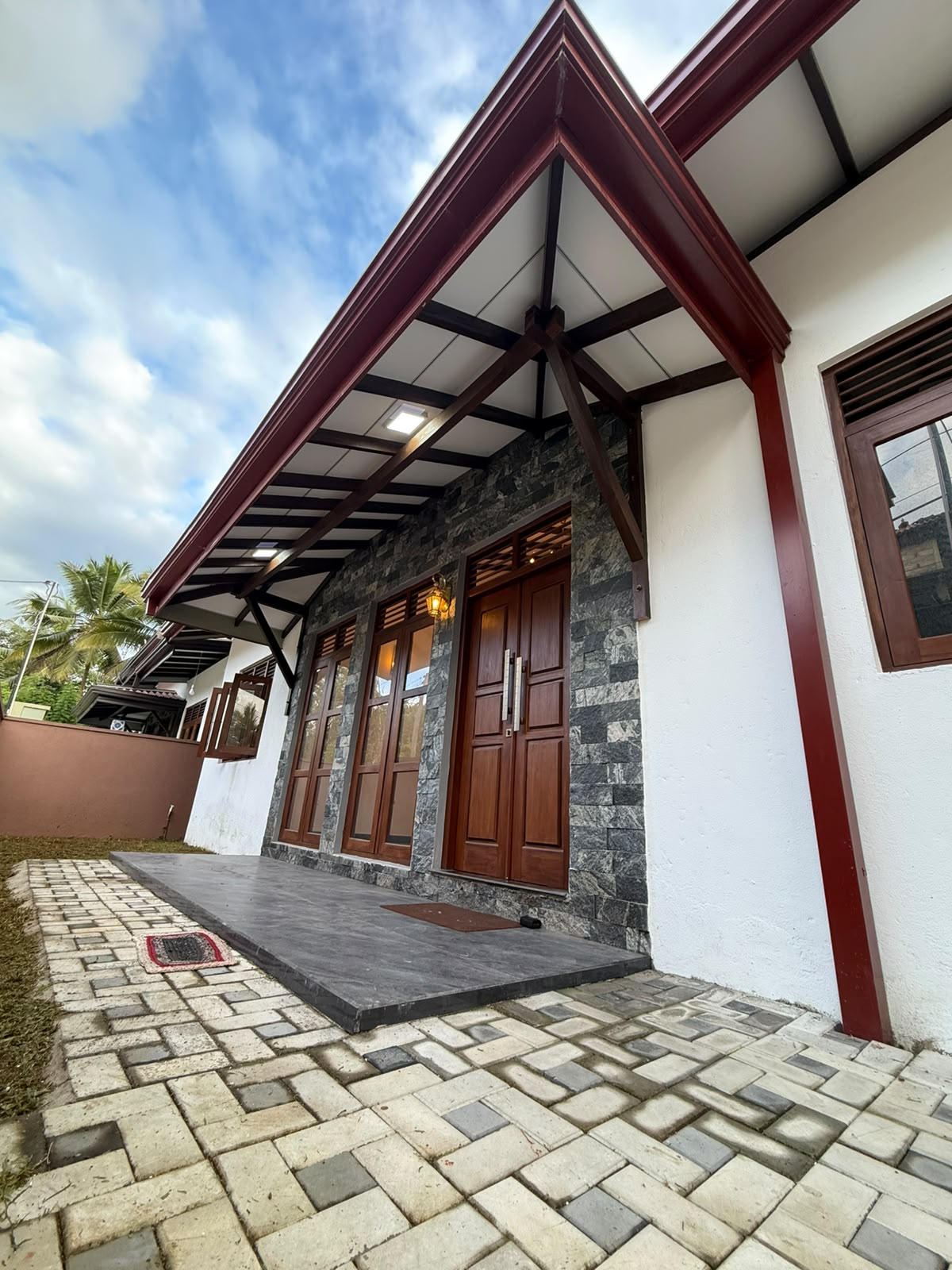 HOUSE FOR SALE – GODAGAMA