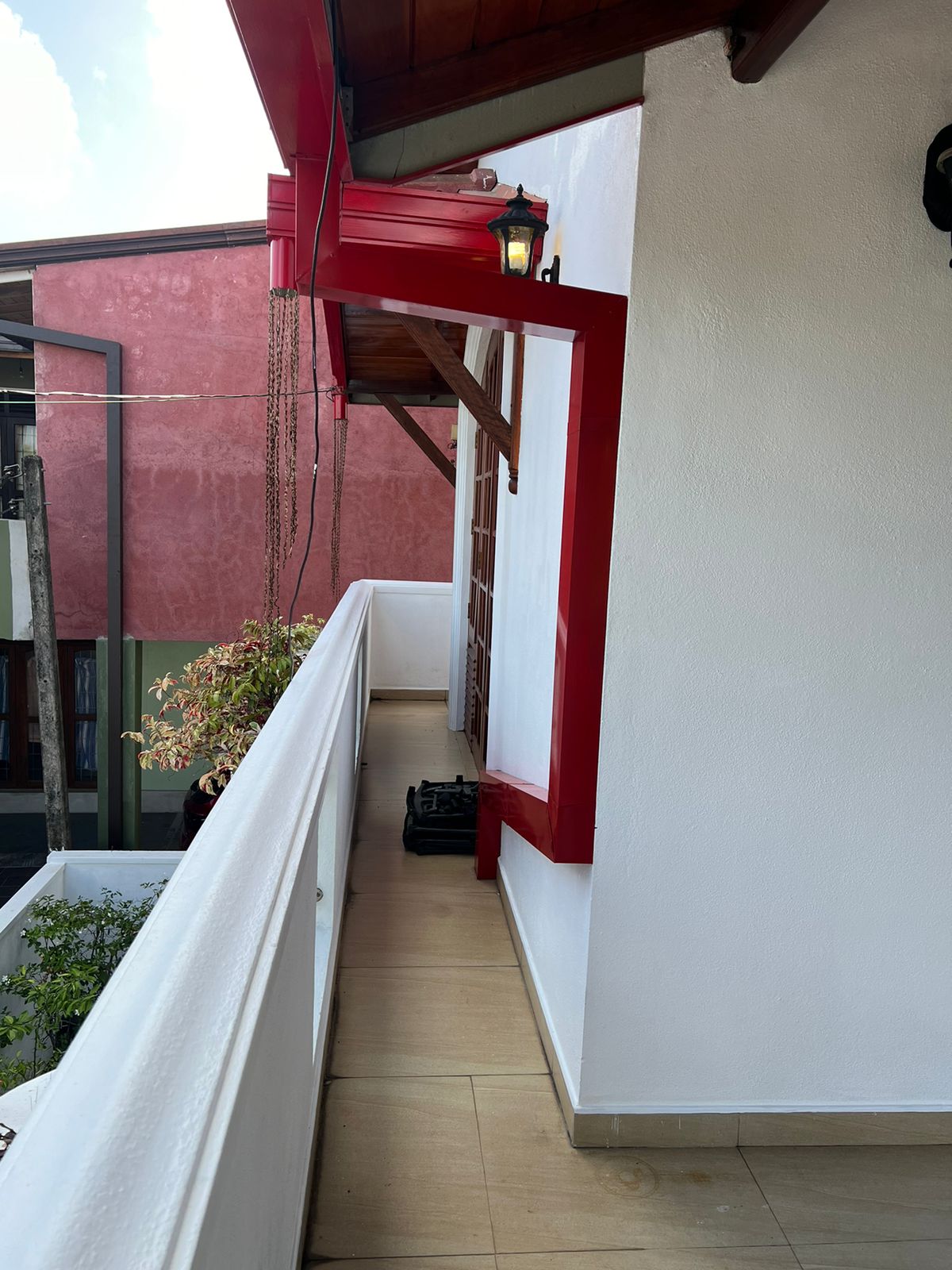 6-Bedroom Two-Storey House for Sale in Piliyandala