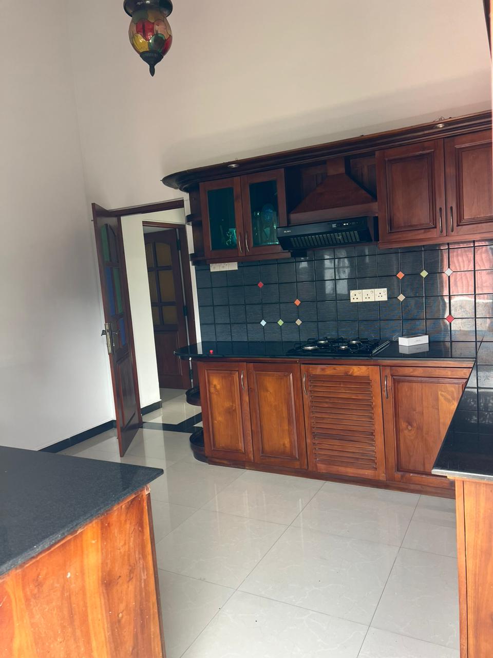 6-Bedroom Two-Storey House for Sale in Piliyandala