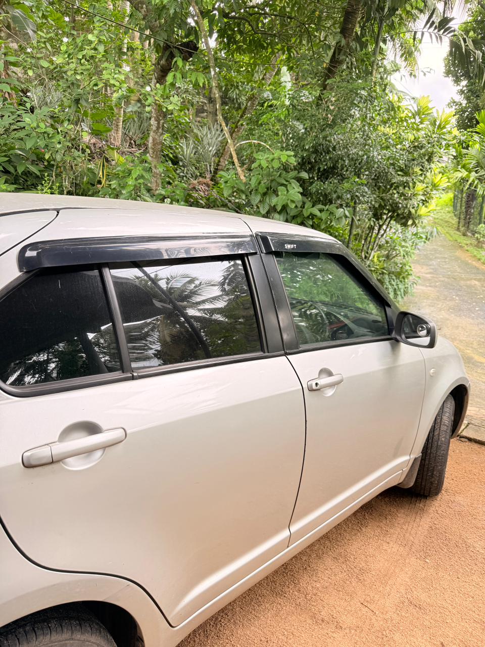Suzuki Dzire 2010