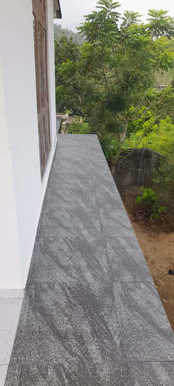 දෙහිඕවිට තෙමහල් නිවසක් නිවස විකිණීමට
