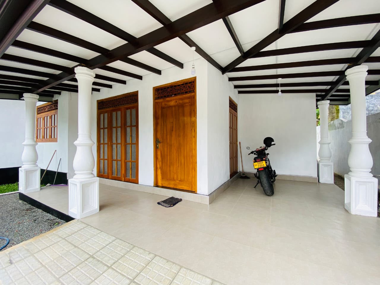 අංගසම්පූර්ණ තනි තට්ටුවේ නිවසක් විකිණීමට කඩුවෙල