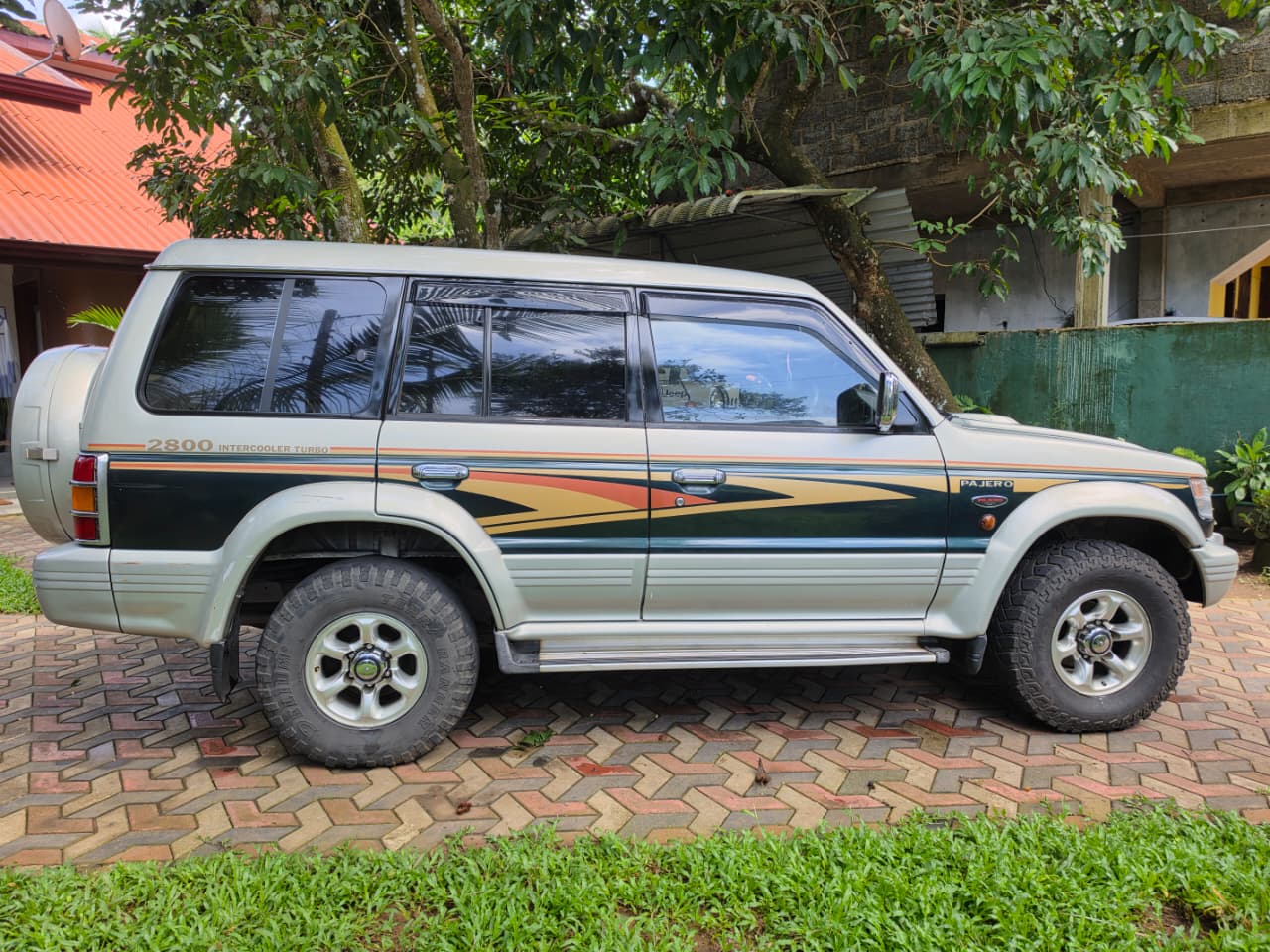 Mitsubishi Pajero 1994