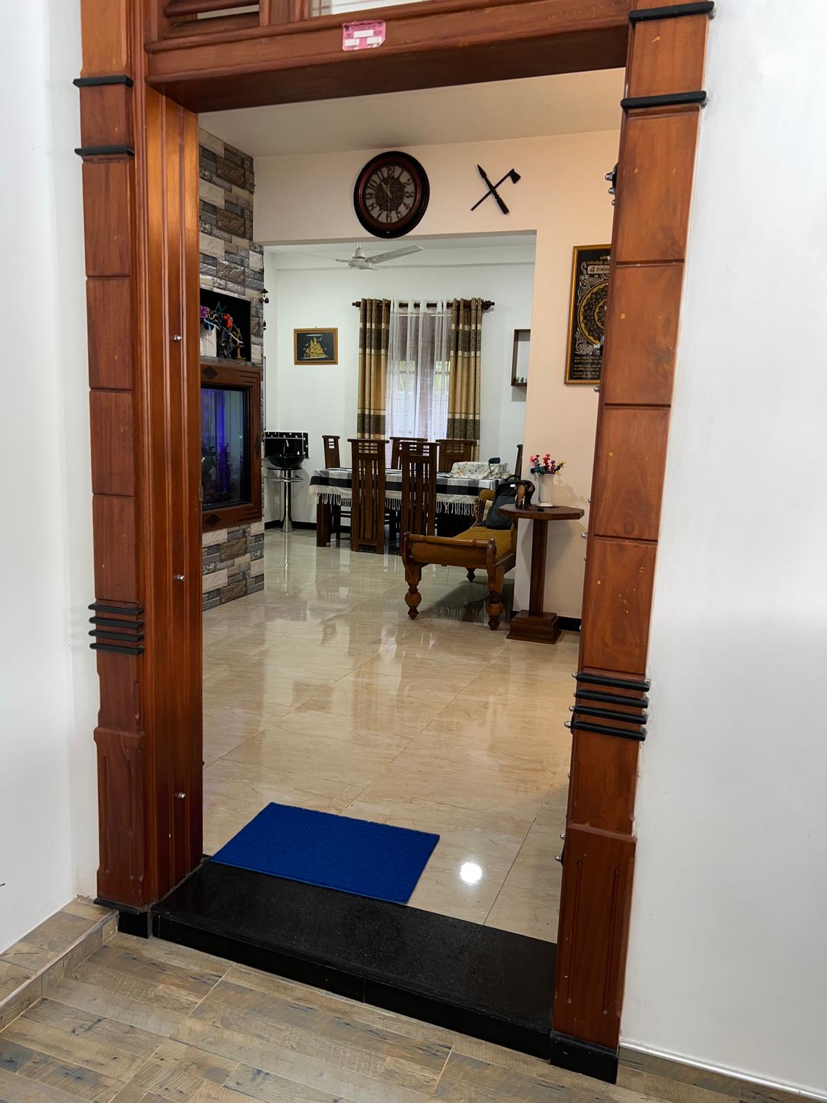 Two Story Luxury House අවිස්සාවේල්ල