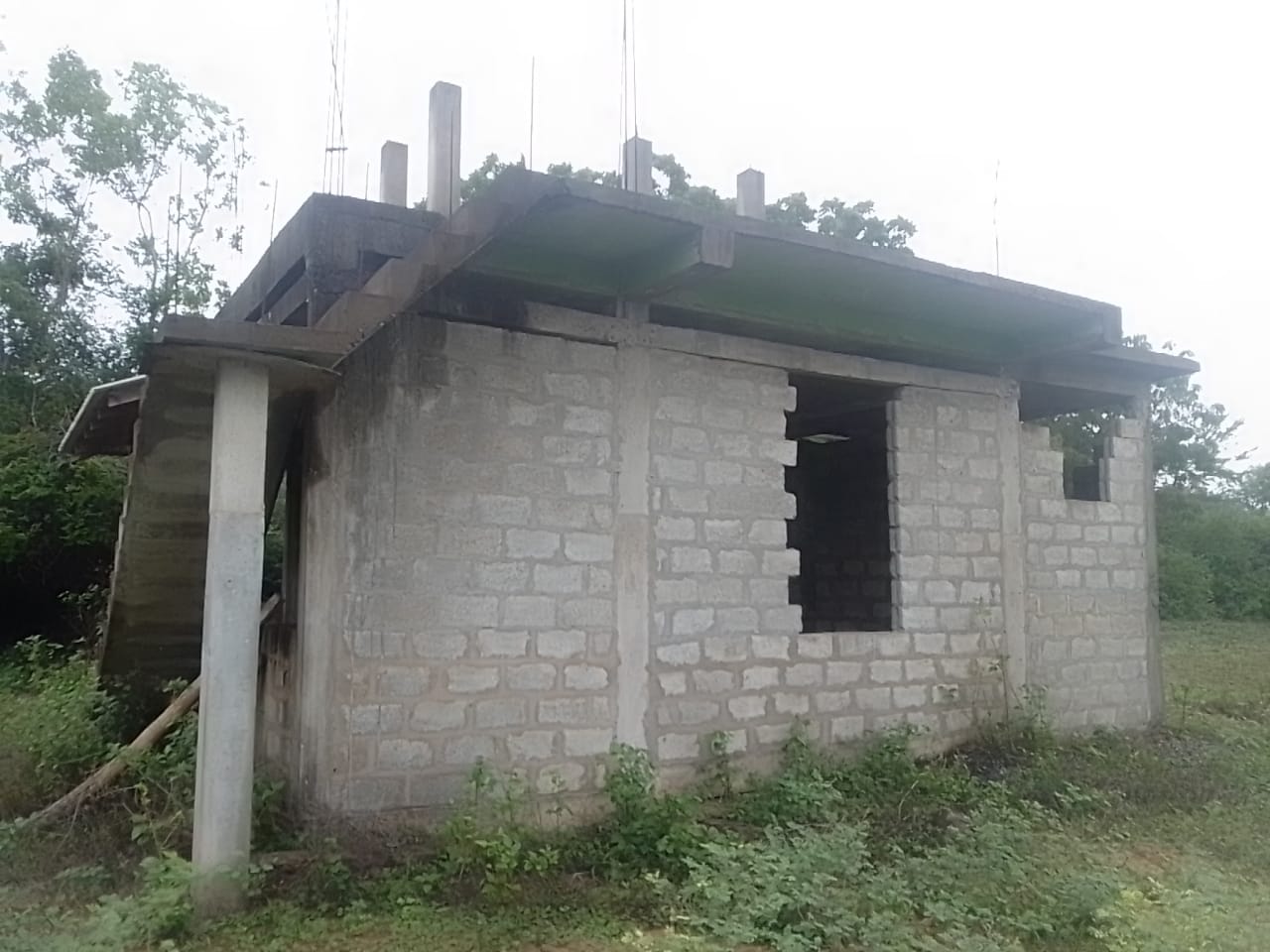 Land with Half Built Building for Sale Ranminithenna