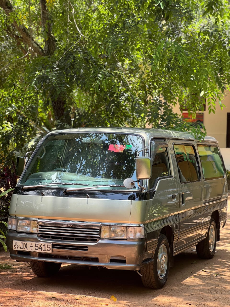 Nissan Caravan GLL 1999