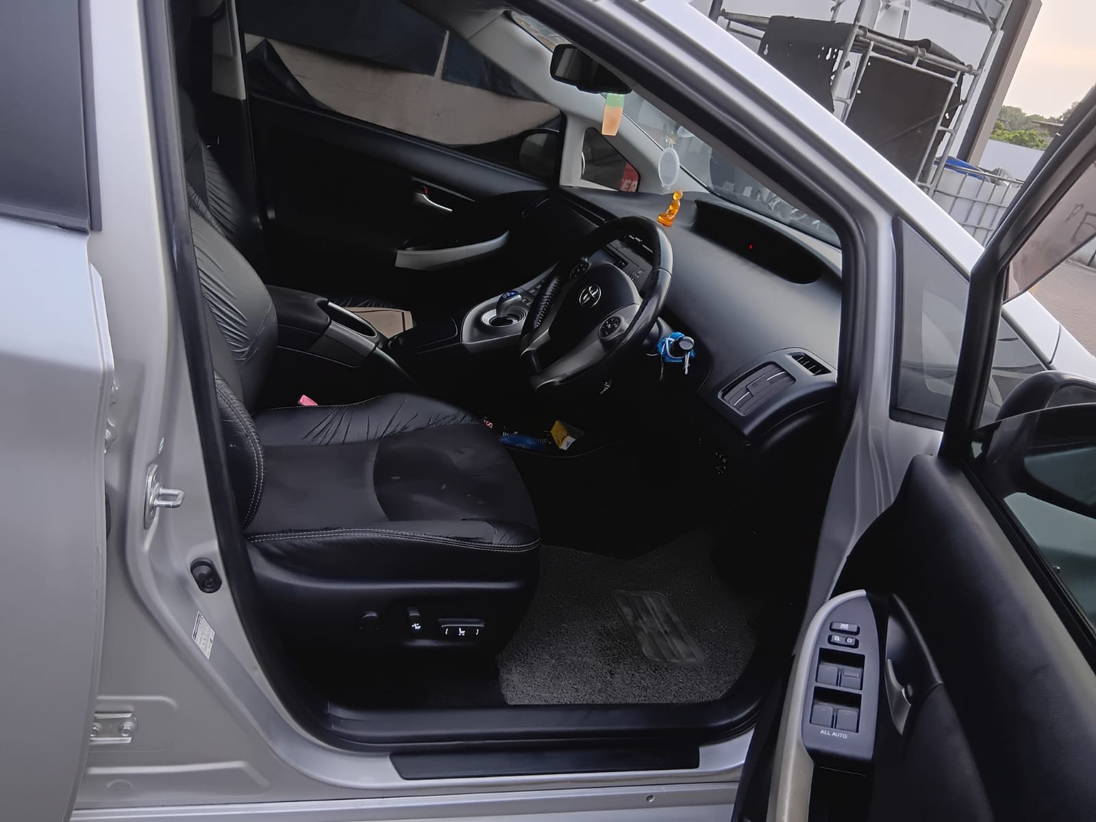 TOYOTA  PRIUS 2012 / 2014