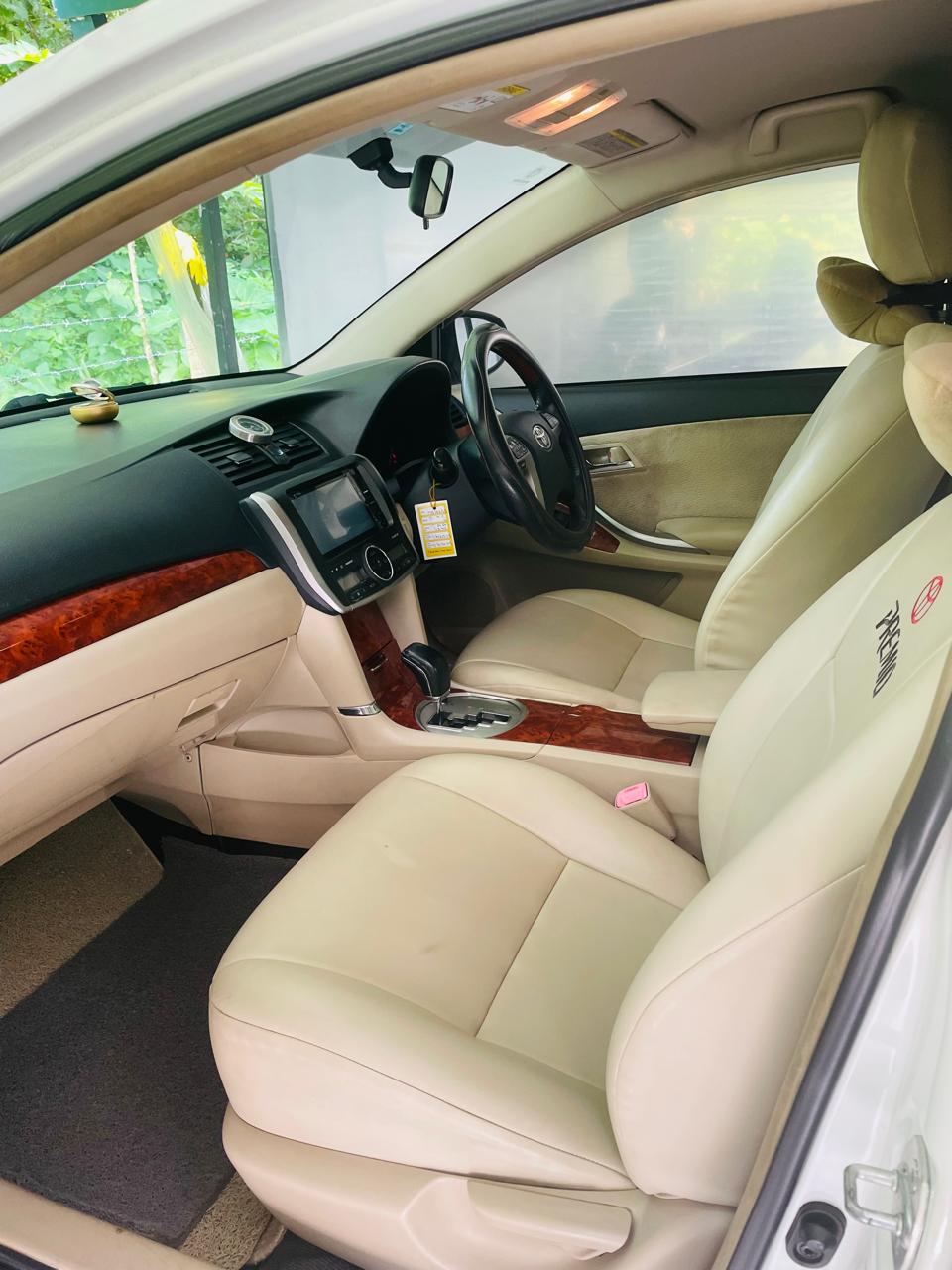 Toyota Premio G Superior 2014