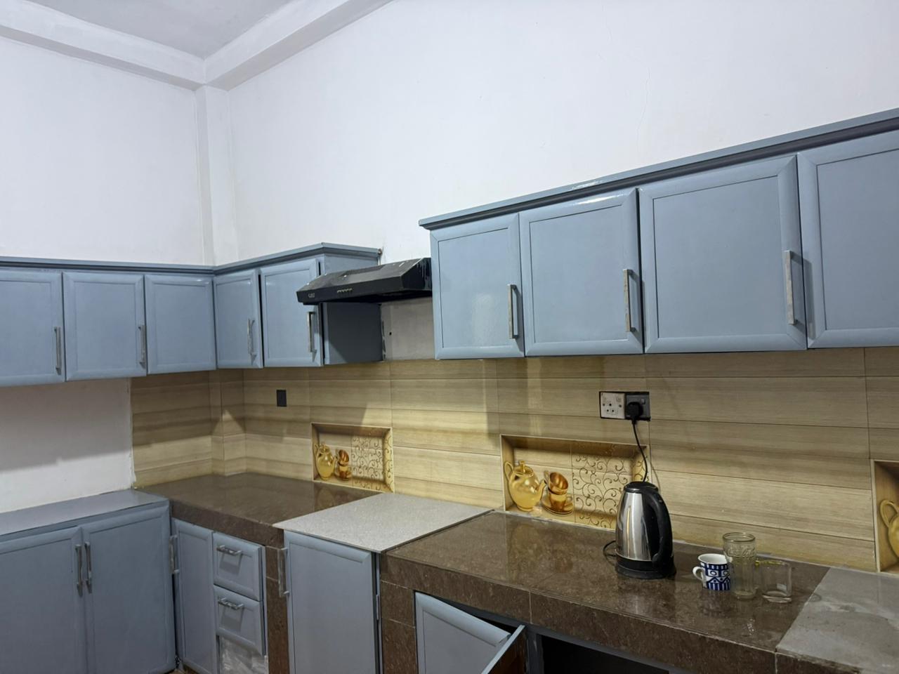 New Molding Design House Sale Wellampitya