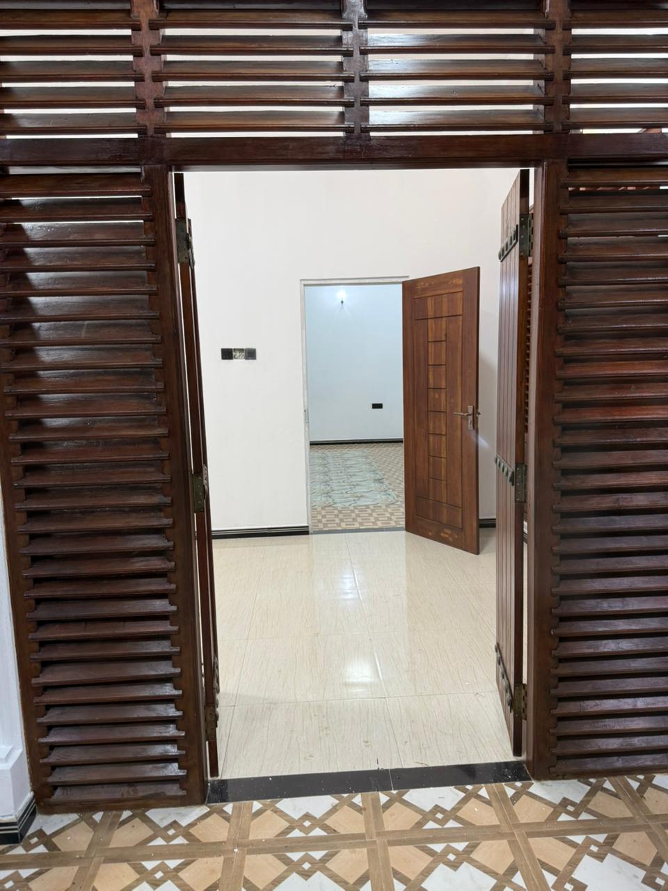 New Molding Design House Sale Wellampitya