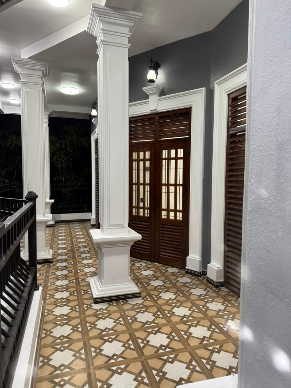 New Molding Design House Sale Wellampitya