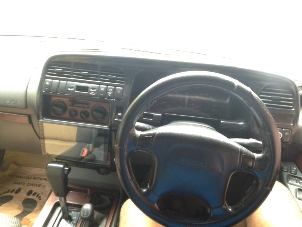 Isuzu Bighorn 1996