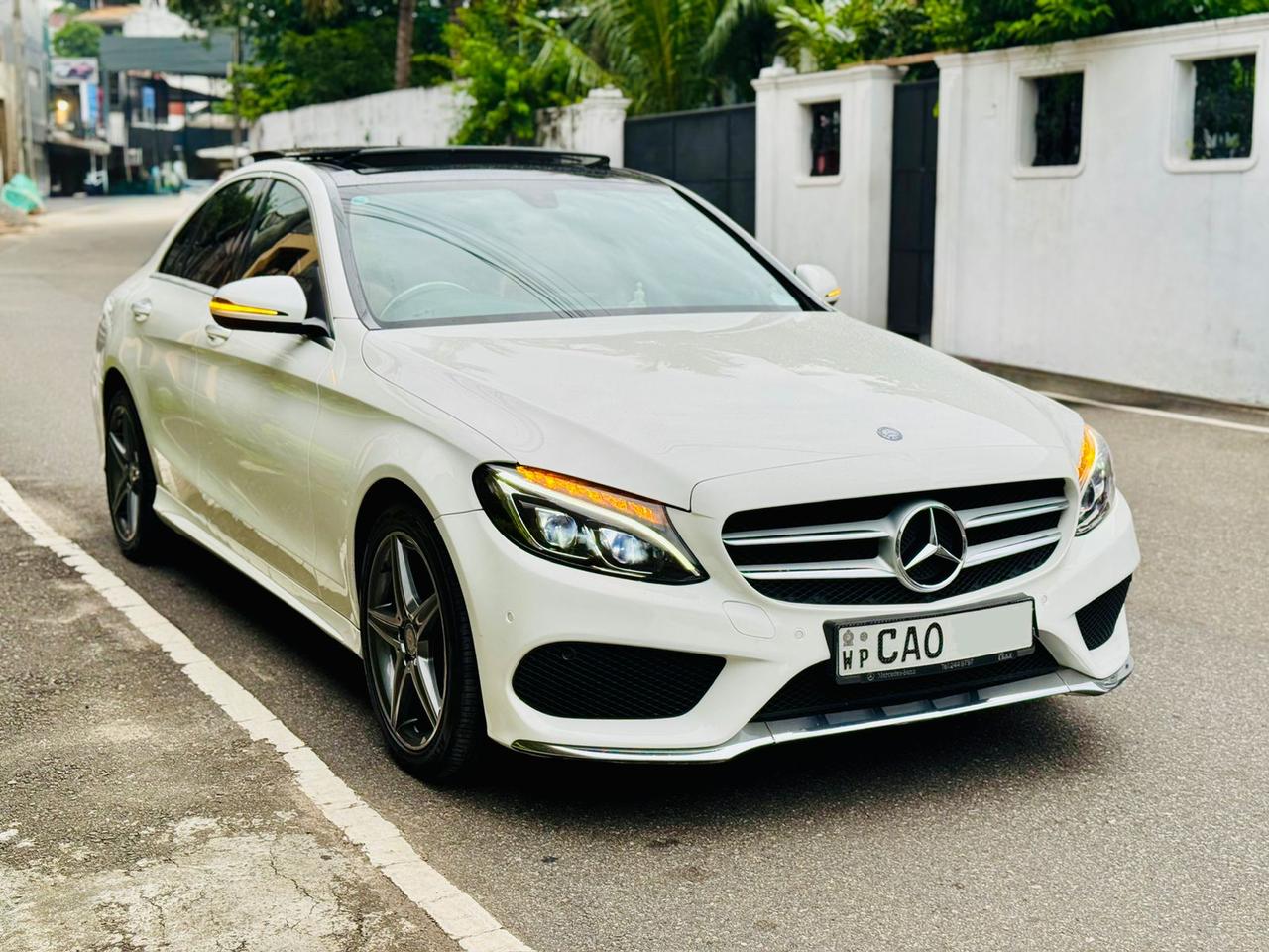 Mercedes Benz C300 2015
