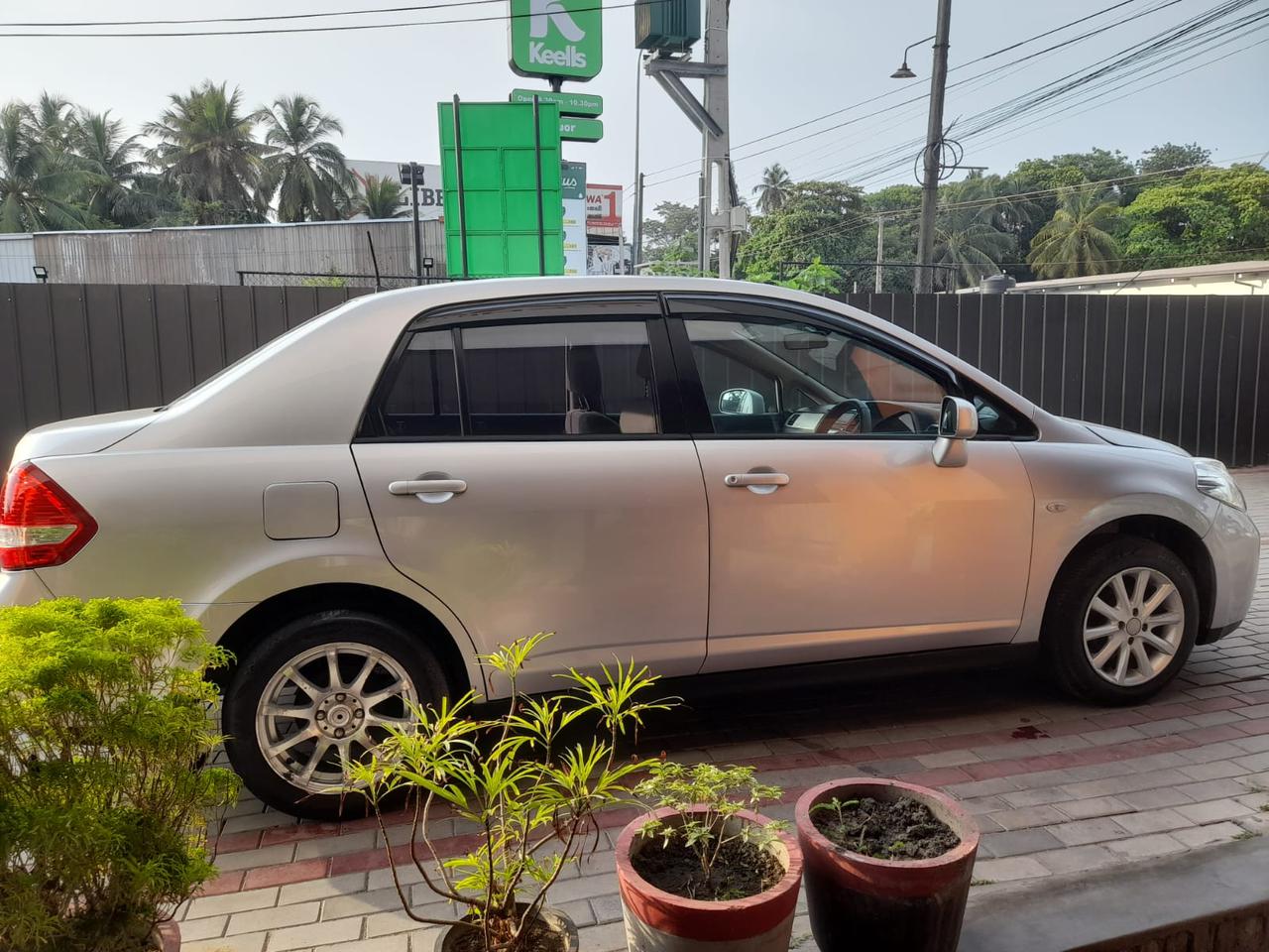 Nissan Tiida 2010