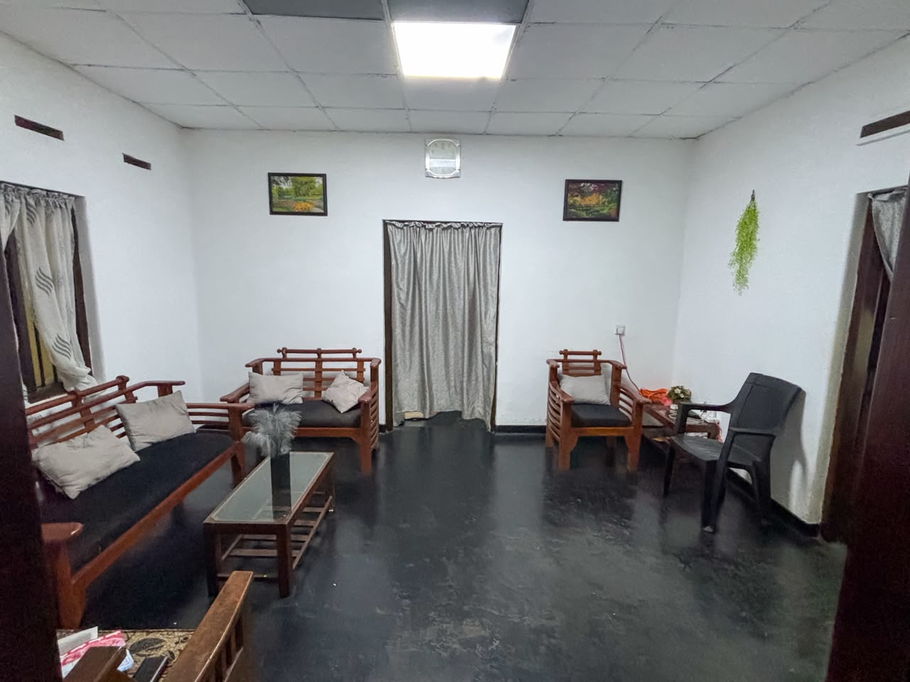 වැලිවේරිය නිවස සහිත ඉඩම විකිණීමට