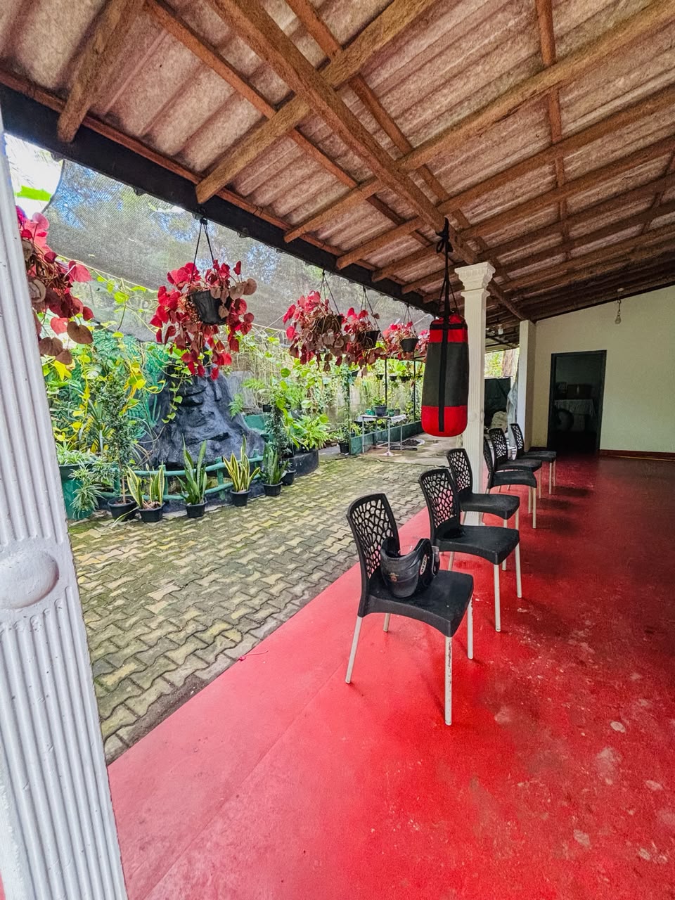 වැලිවේරිය නිවස සහිත ඉඩම විකිණීමට