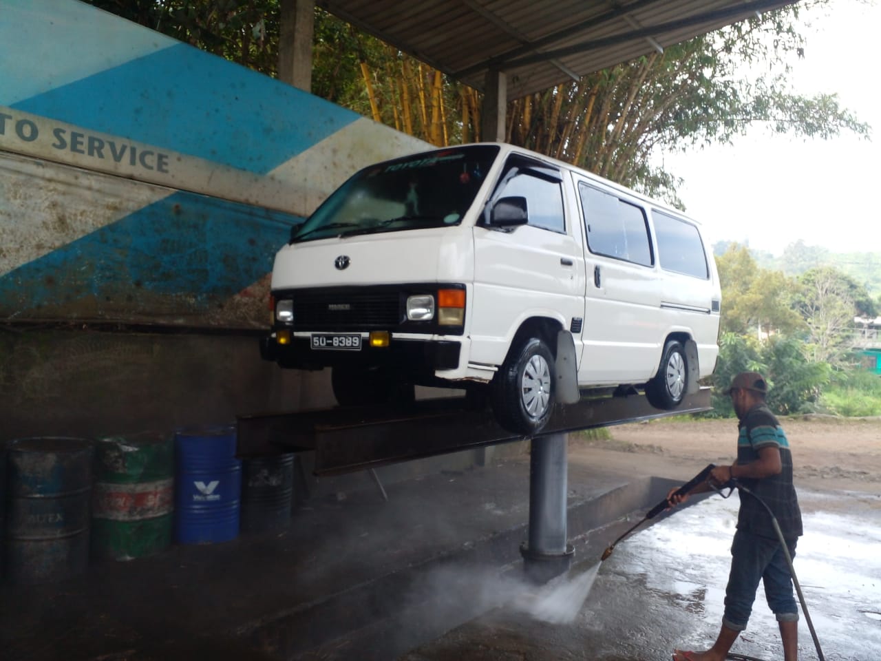 Toyota Hiace 1984