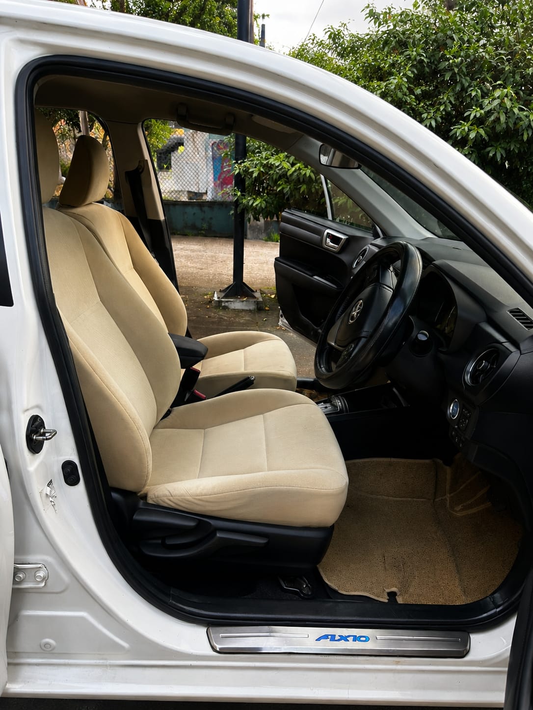 Toyota Axio 2015