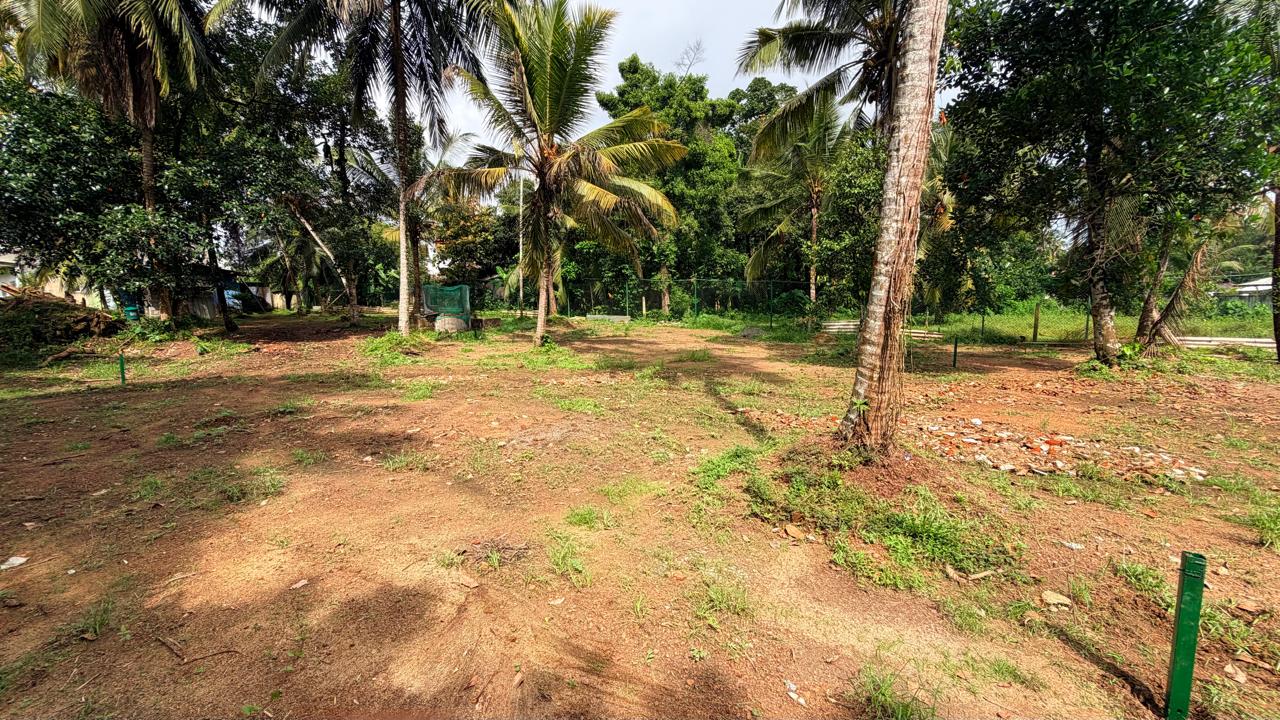 අතුරුගිරිය ඔරුවල බිම් කොටස් විකිණීමට