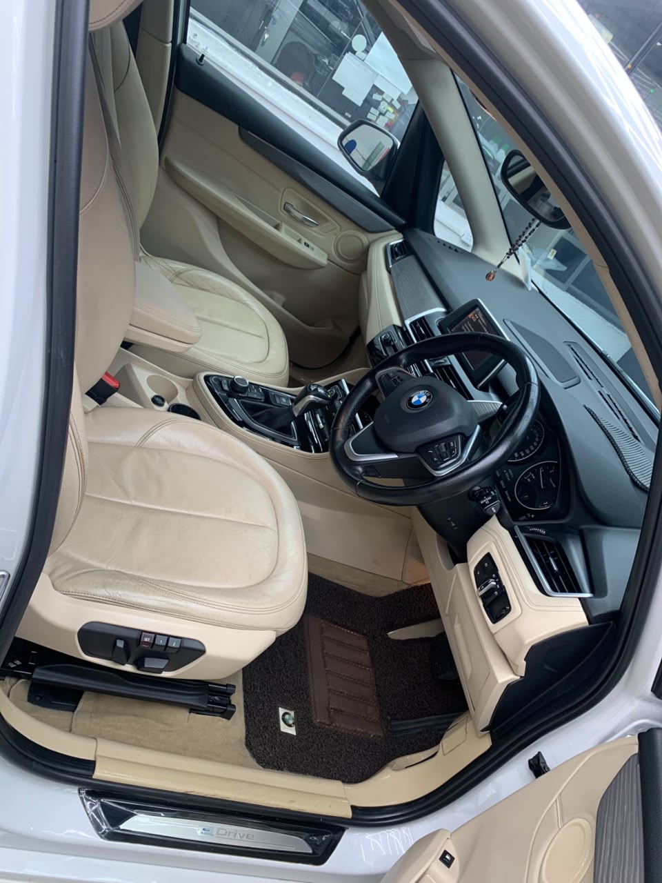 BMW 225XE 2017