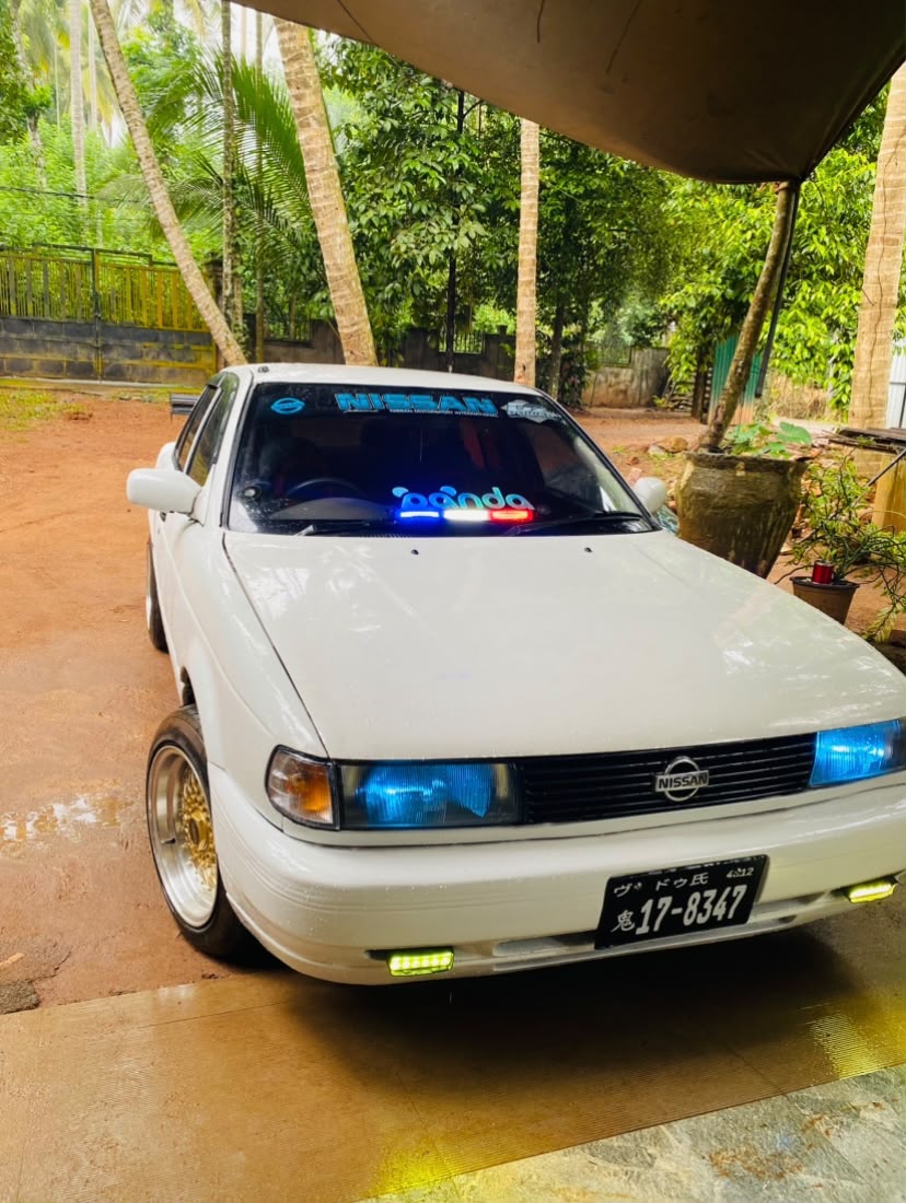 Nissan Sunny FB13 1992