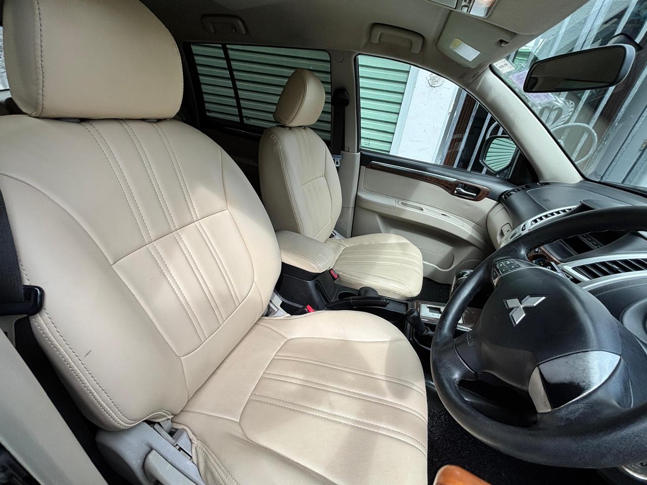 Mitsubishi Montero Sport 2012
