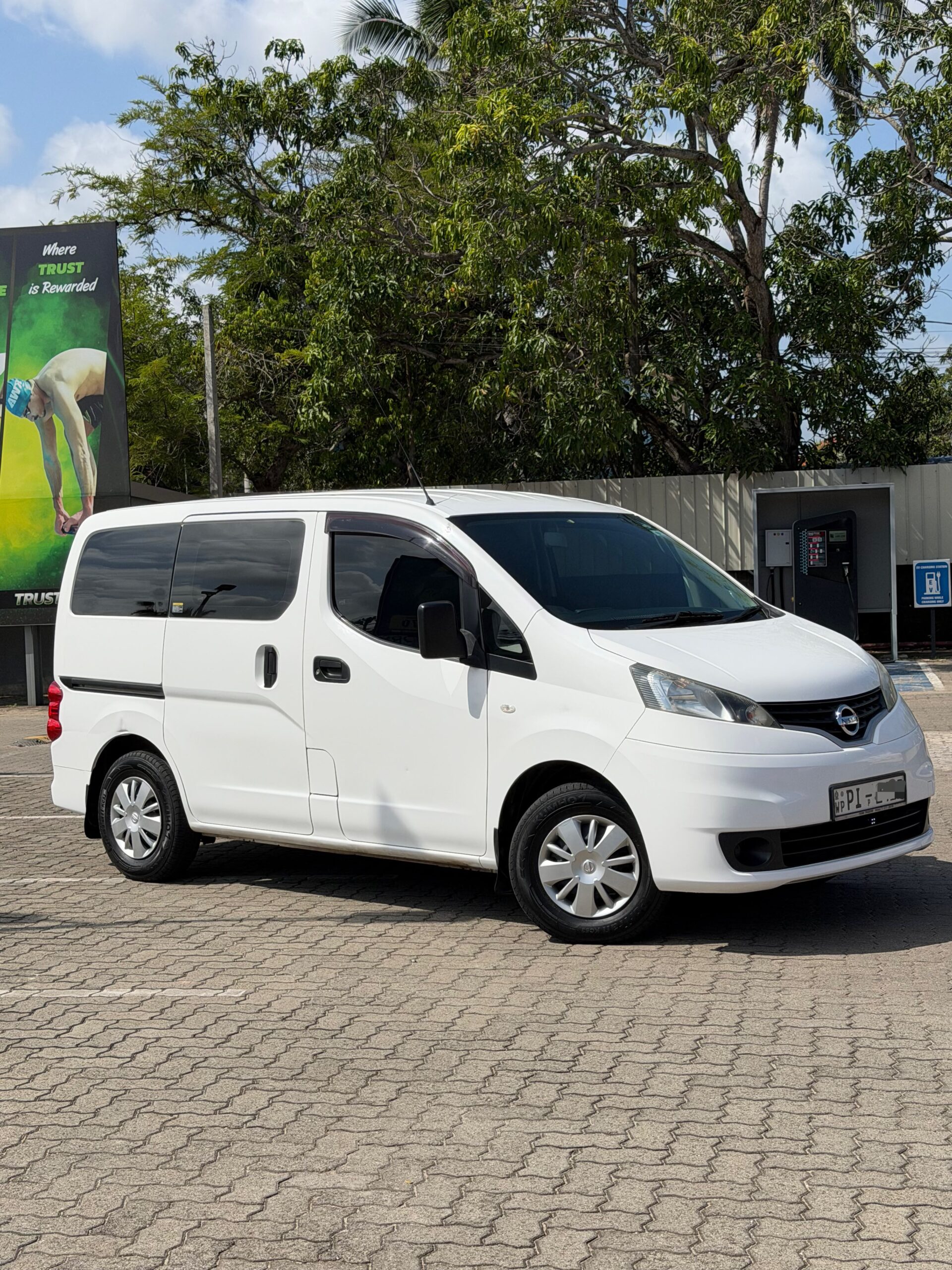 Nissan NV200 2014