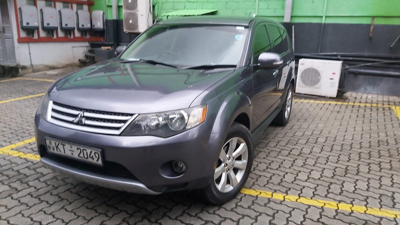 Mitsubishi Outlander 2012