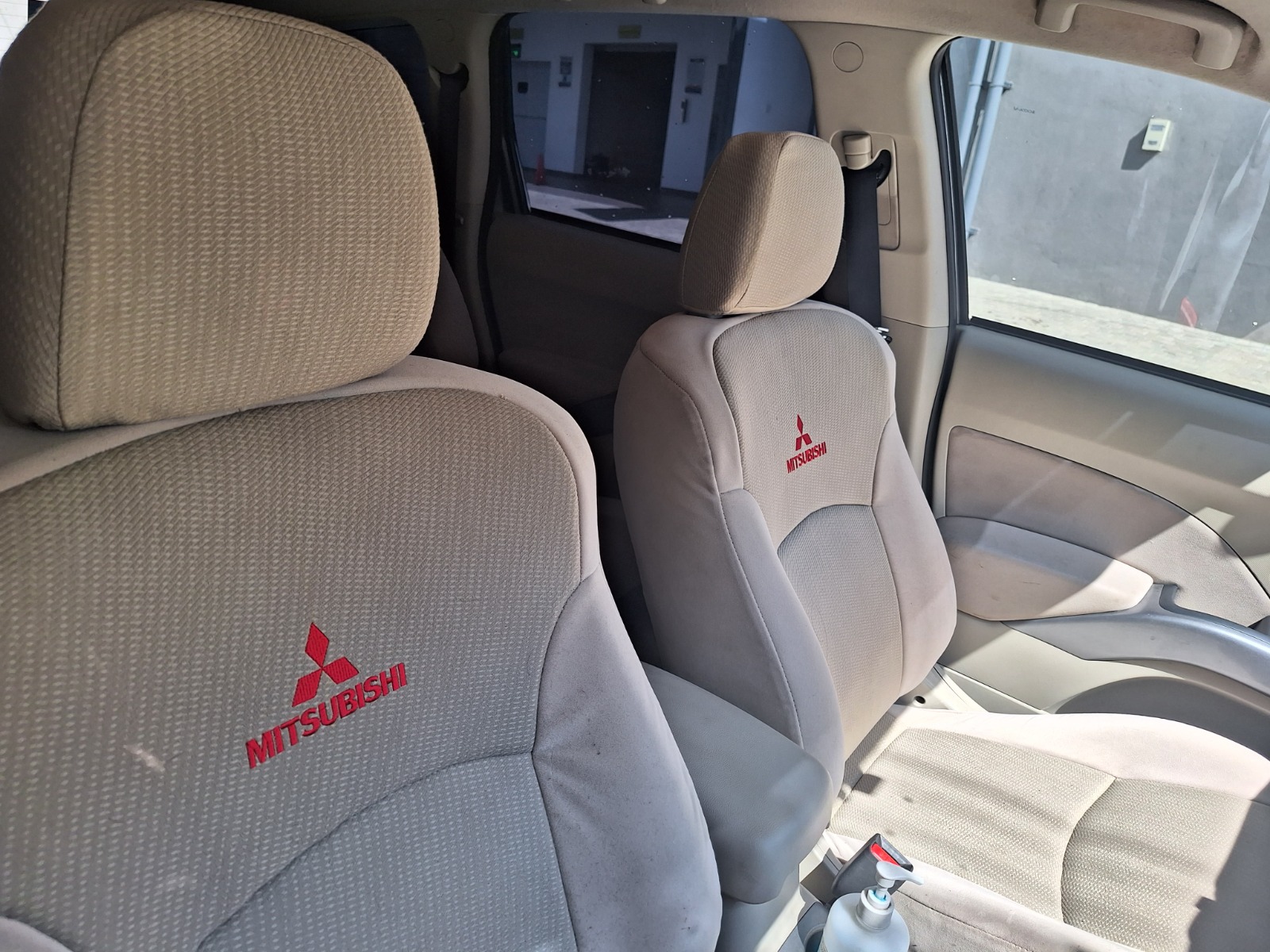 Mitsubishi Outlander 2012