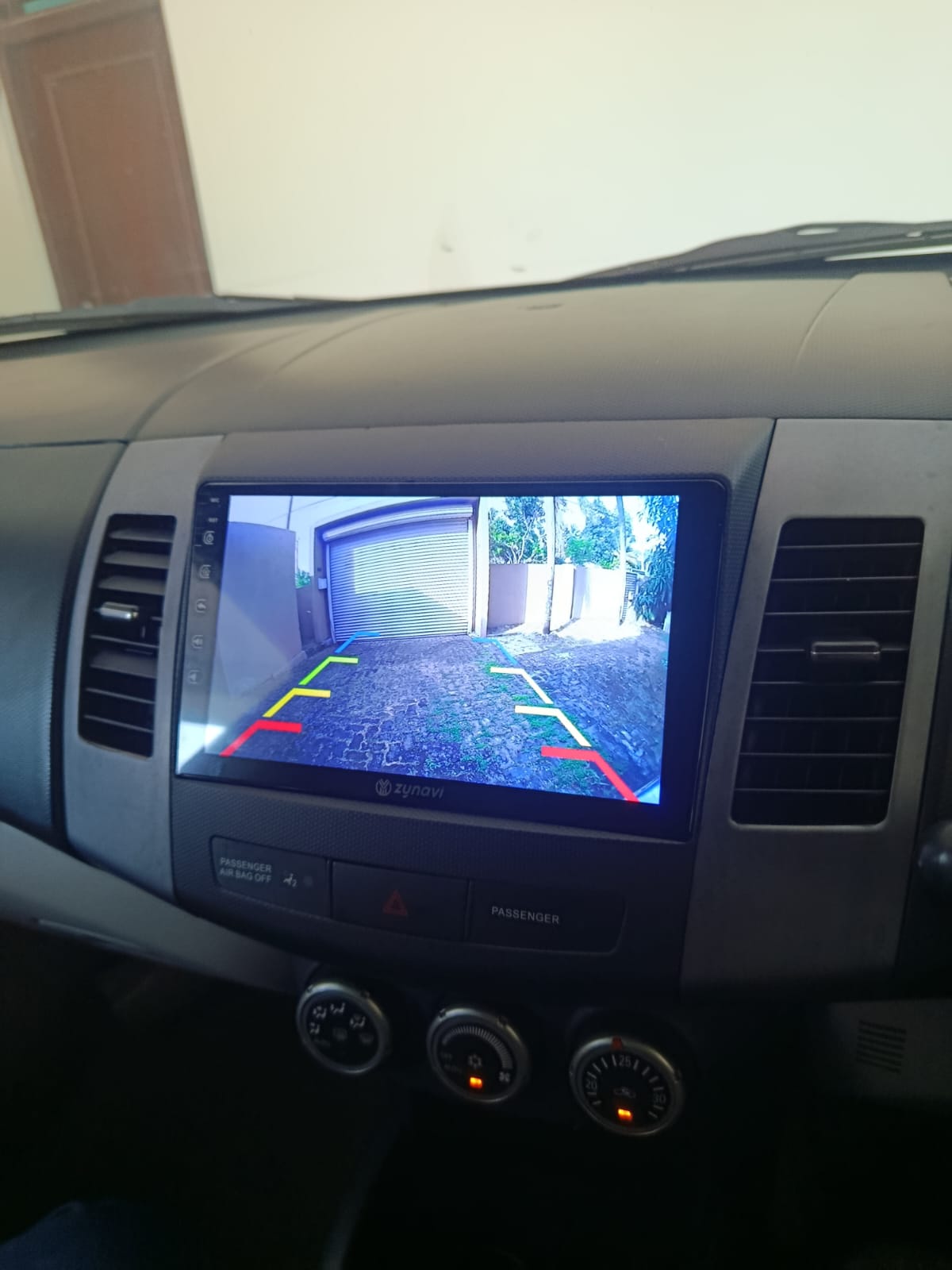 Mitsubishi Outlander 2012