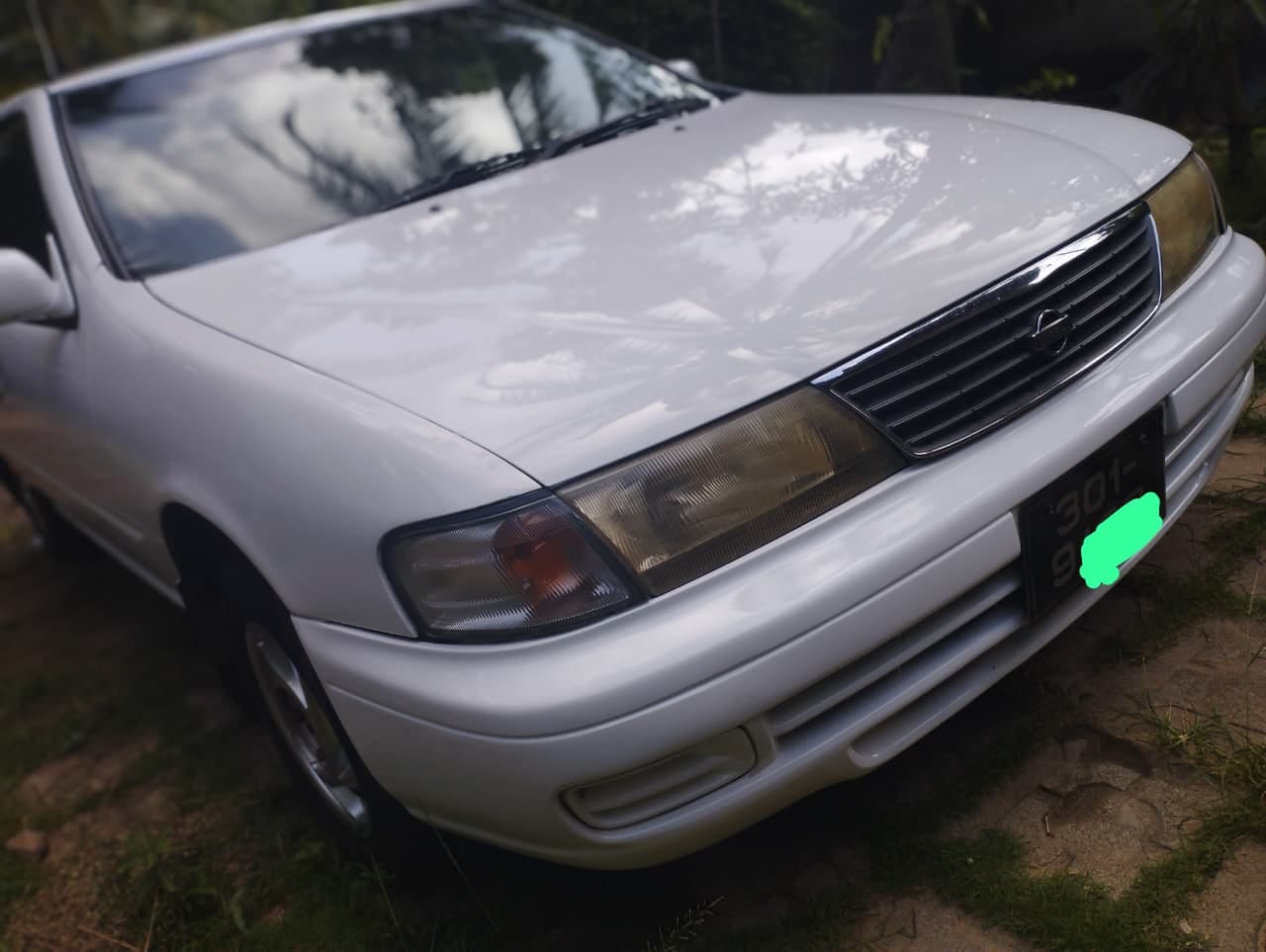 Nissan Sunny EX Saloon 1997