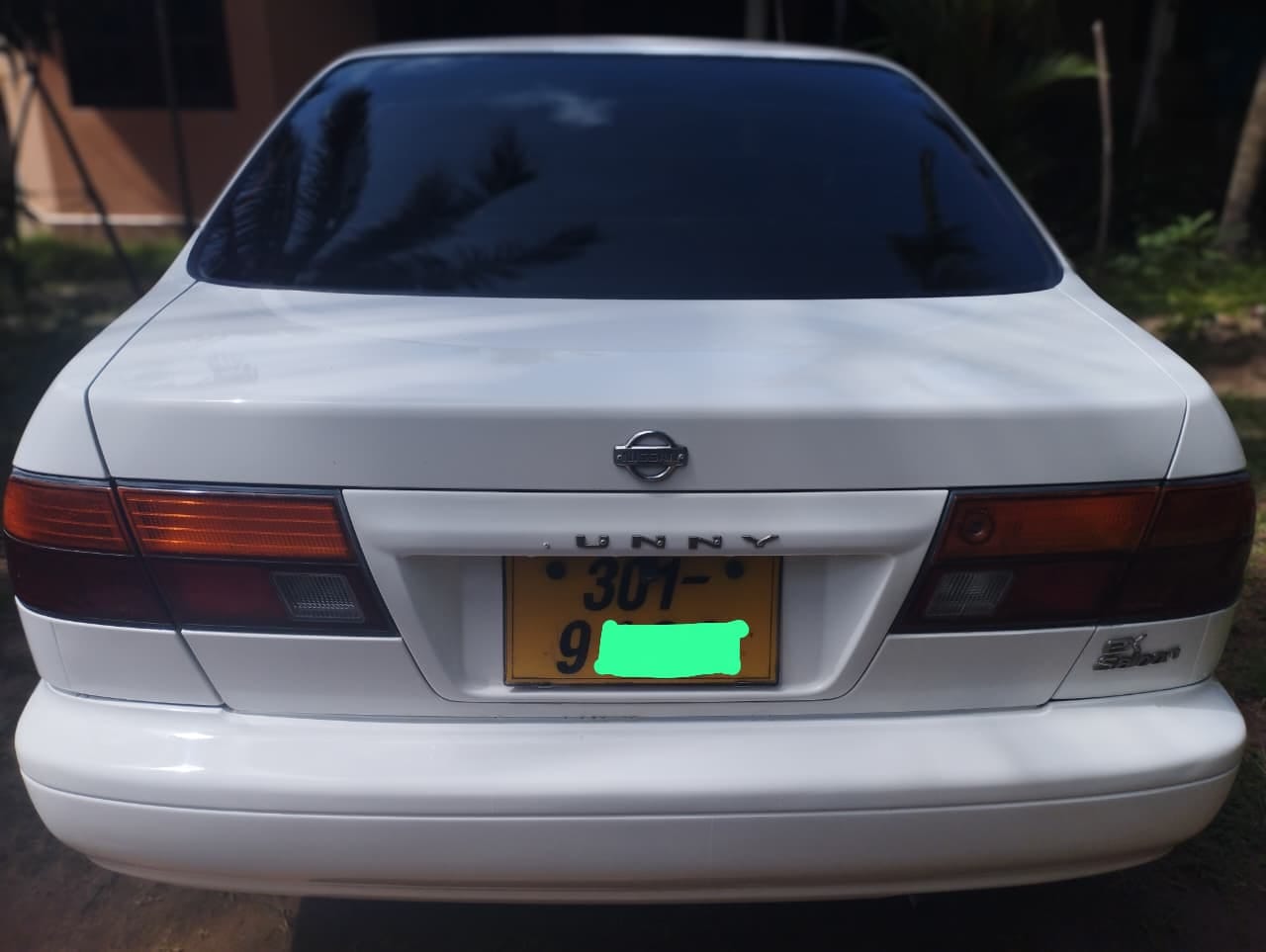 Nissan Sunny EX Saloon 1997
