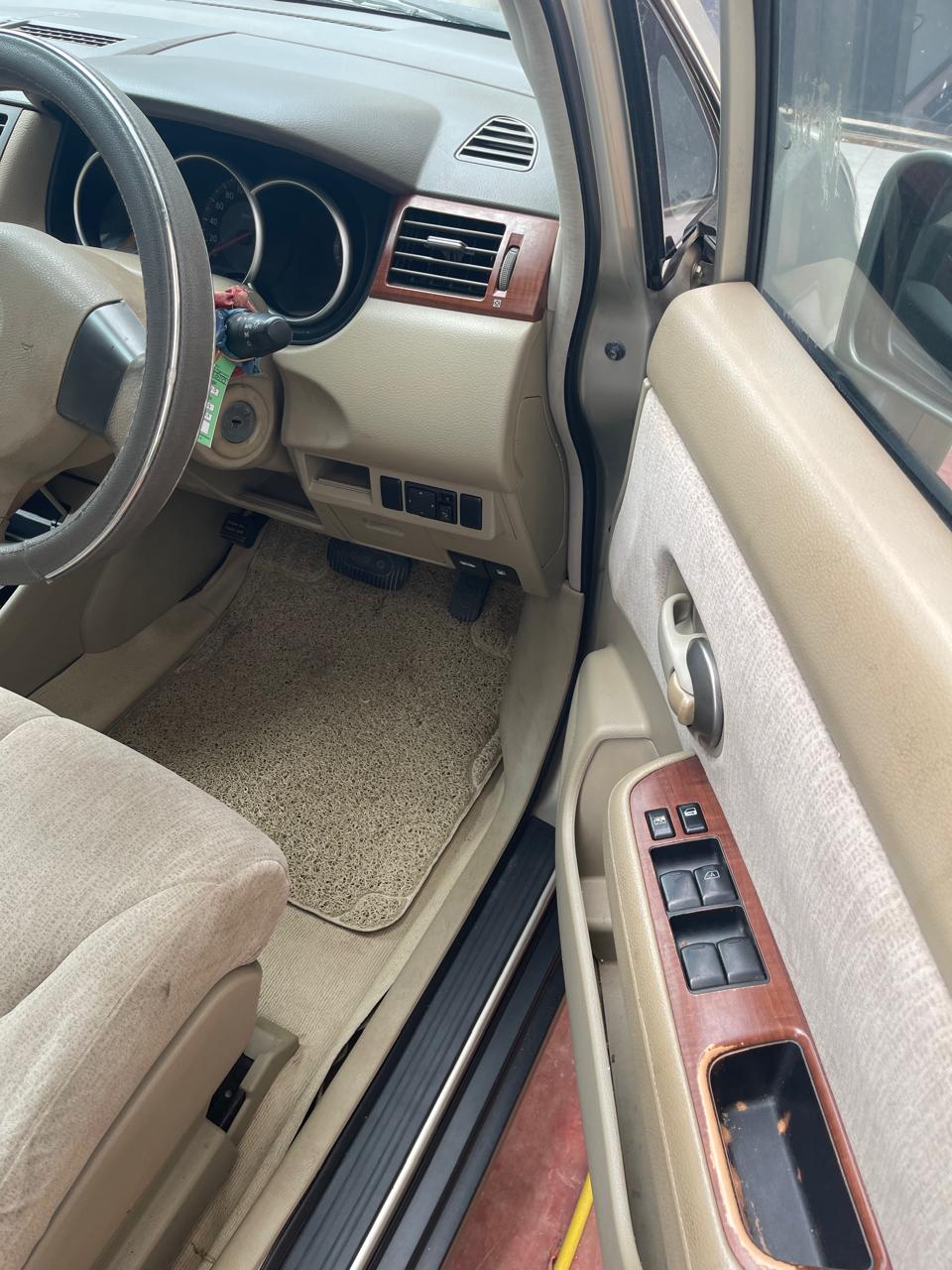 Nissan Tiida 2008