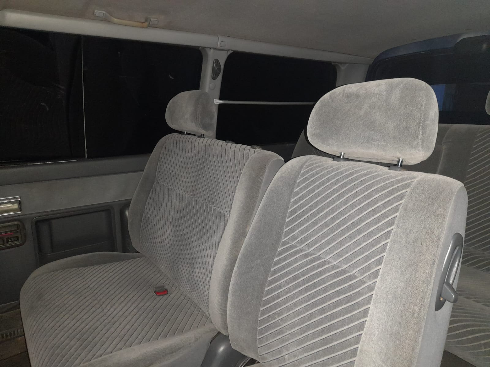 Toyota Regius 2000