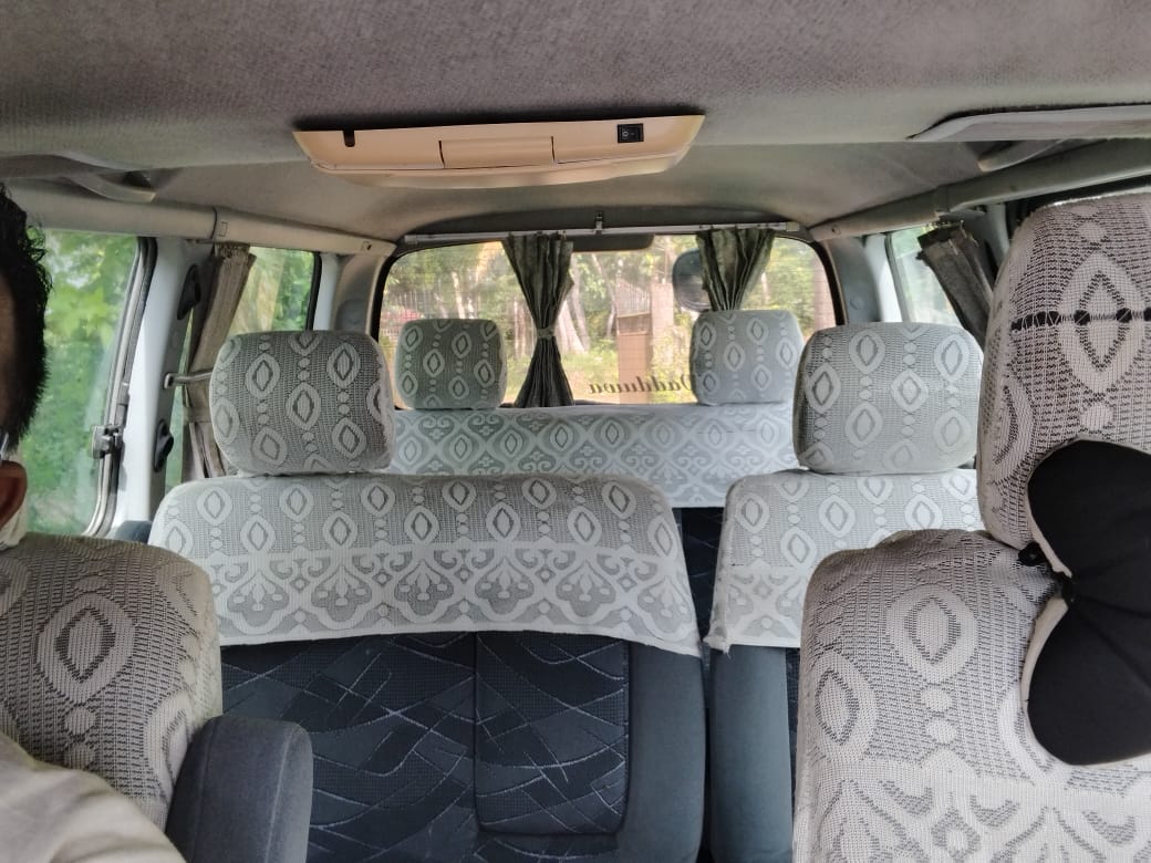 TOYOTA VAN 2005