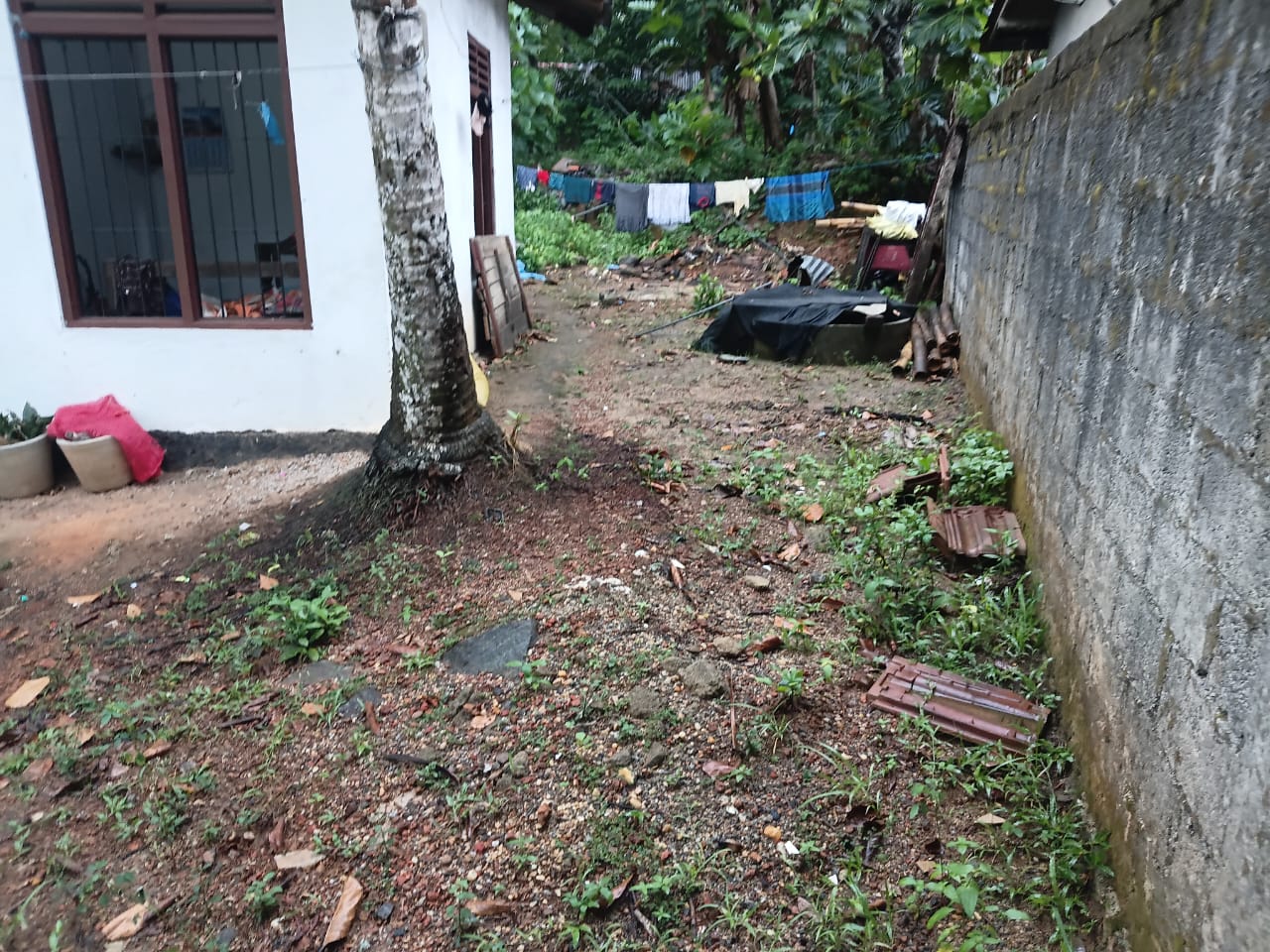 ඉඩමක් විකිණීමට Kapugoda